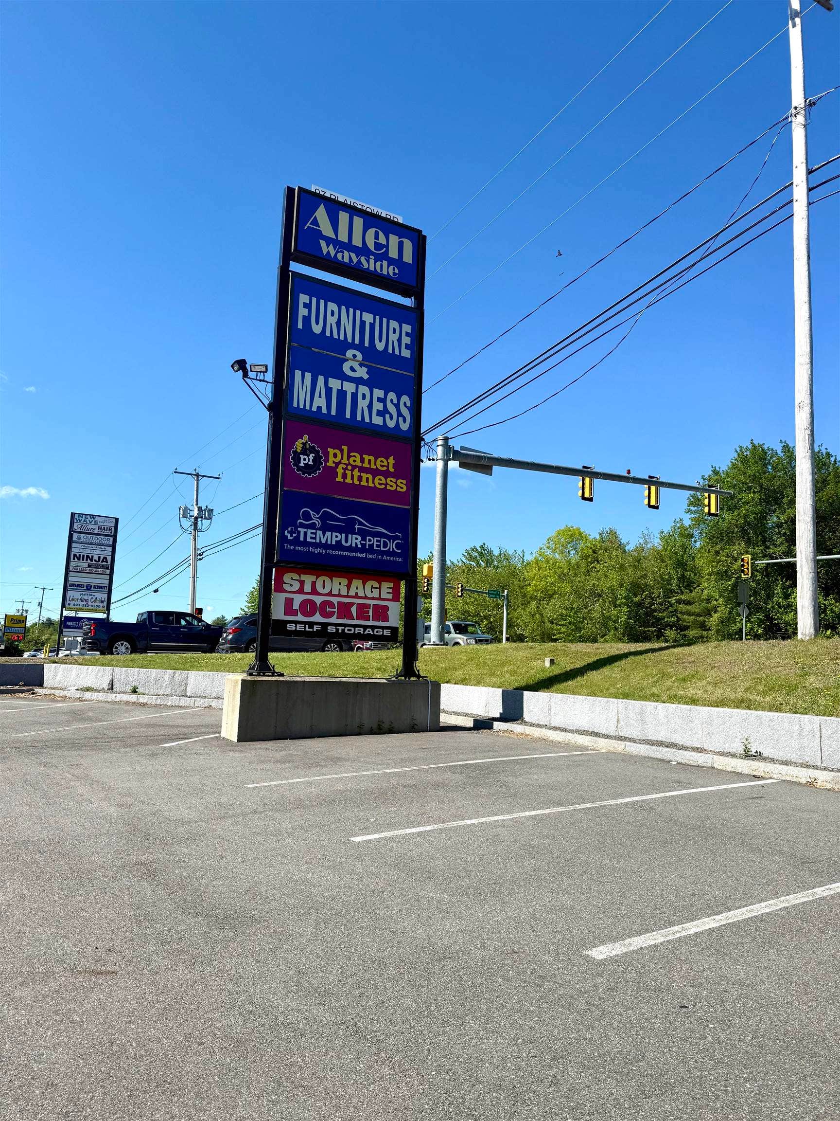 97 Plaistow, Plaistow, NH 03865