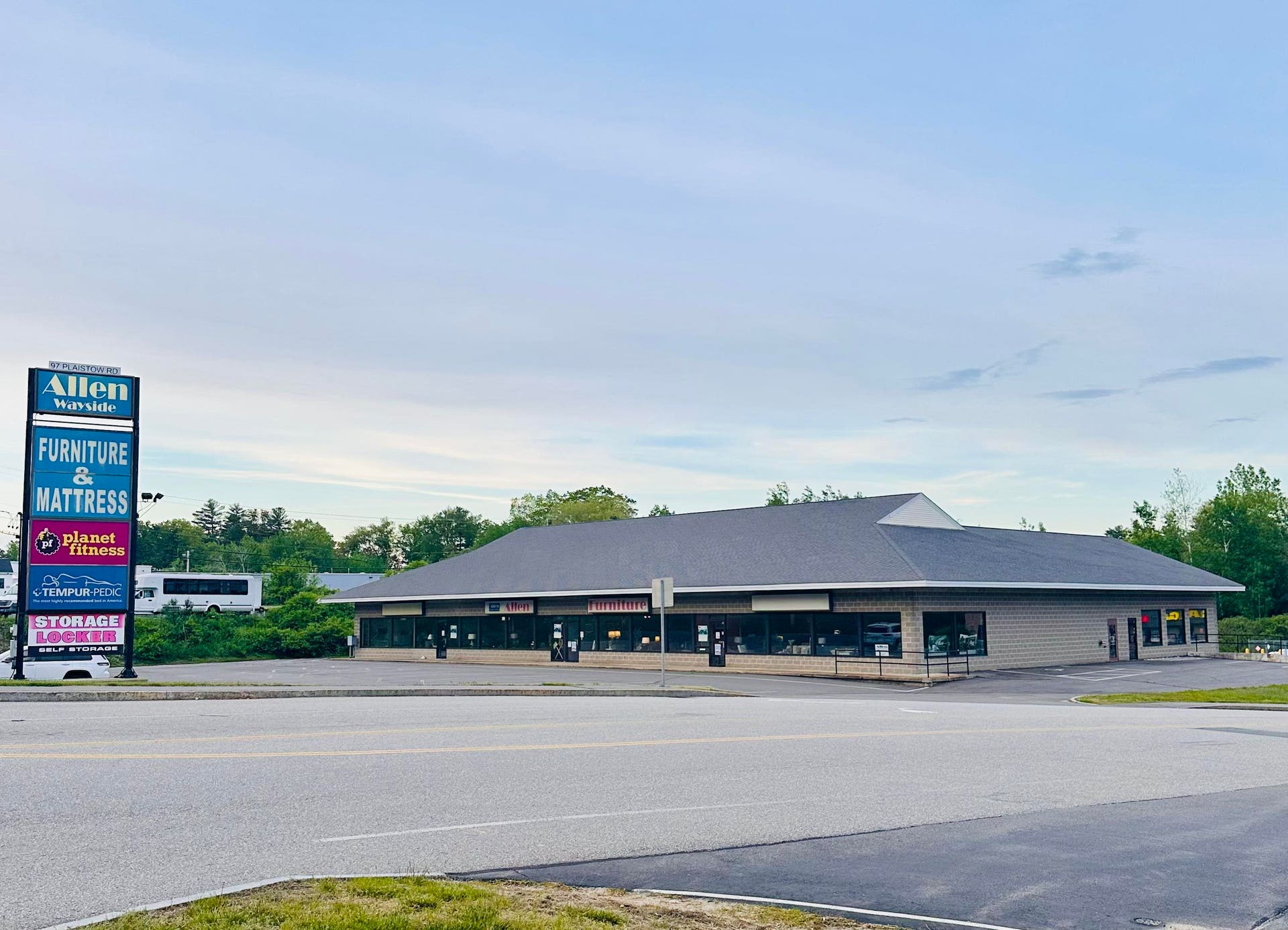97 Plaistow, Plaistow, NH 03865