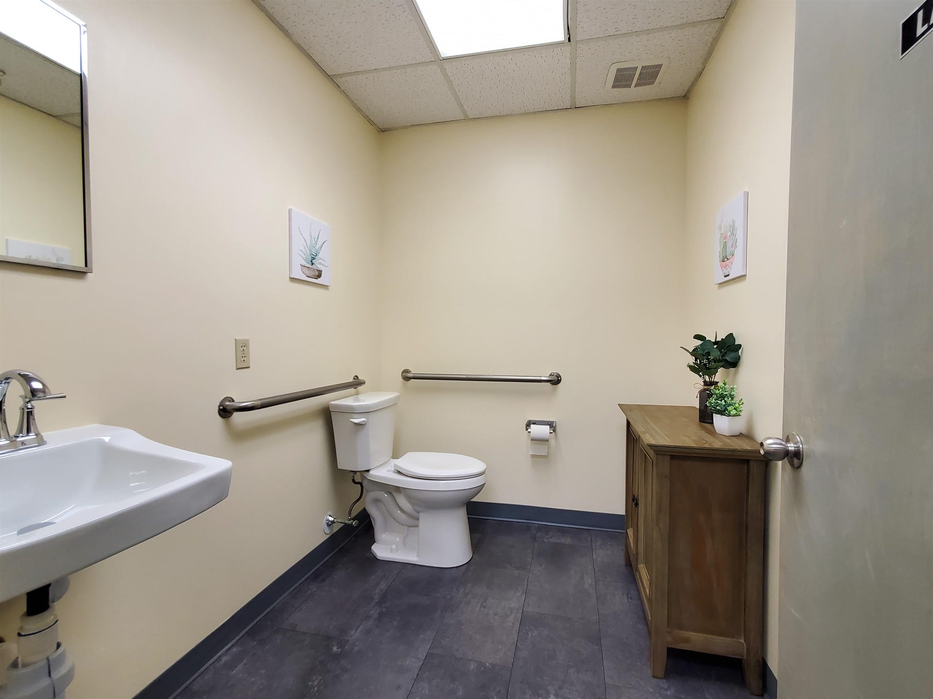1 Elm, #303, Nashua, NH 03060