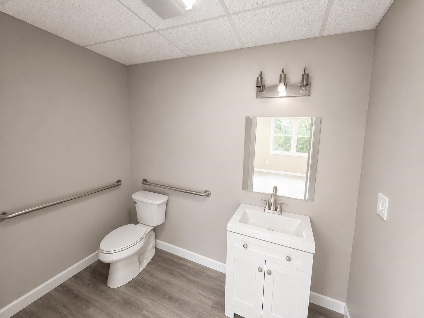 5 Buttrick, Londonderry, NH 03053