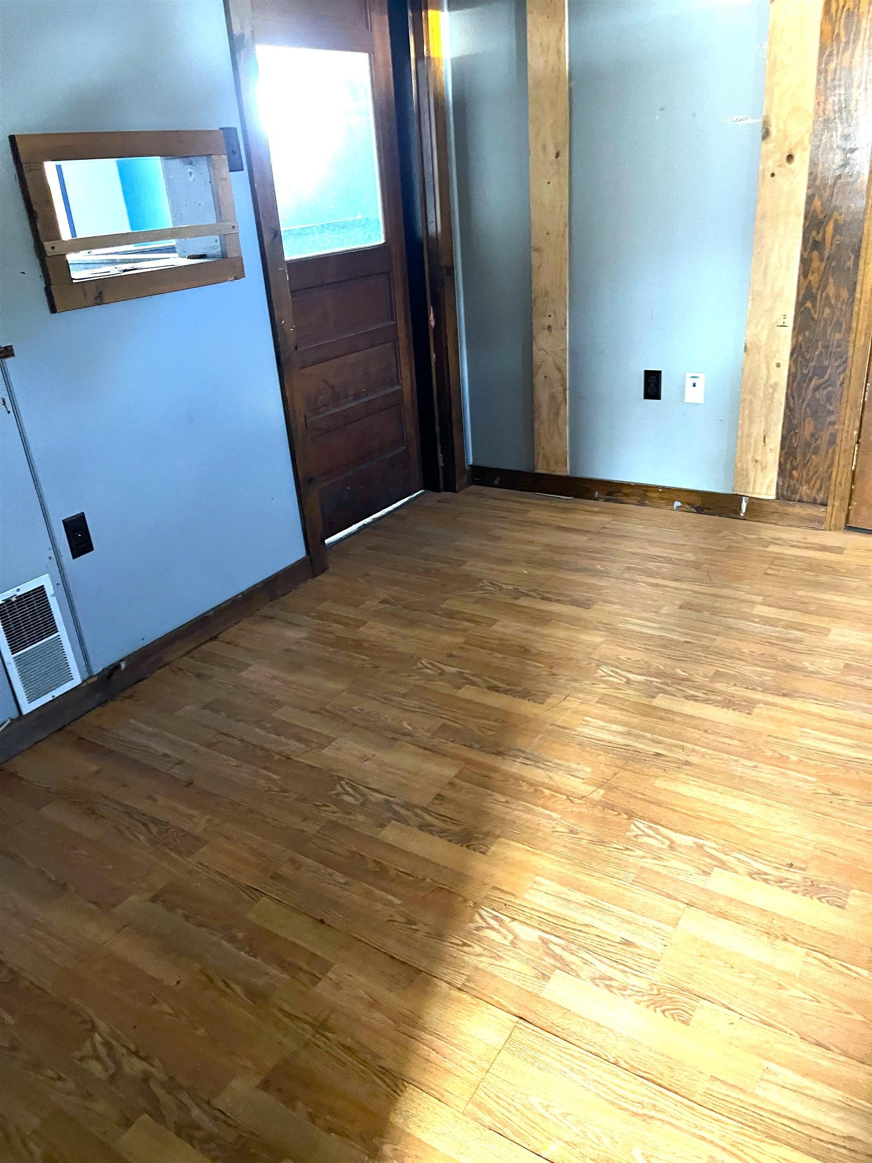 22 Huckins, Bldg #22, Epsom, NH 03234