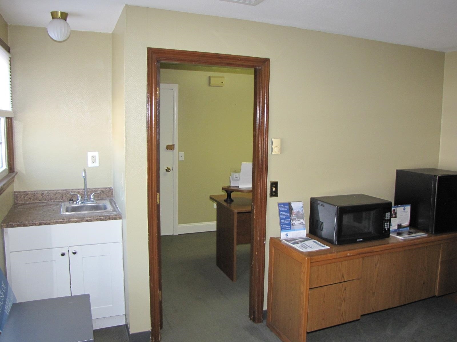 1100 Valley Street, Manchester, NH 03103