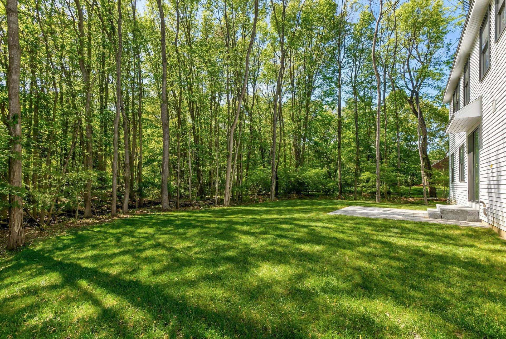 5 Highland Avenue, Salem, NH 03079