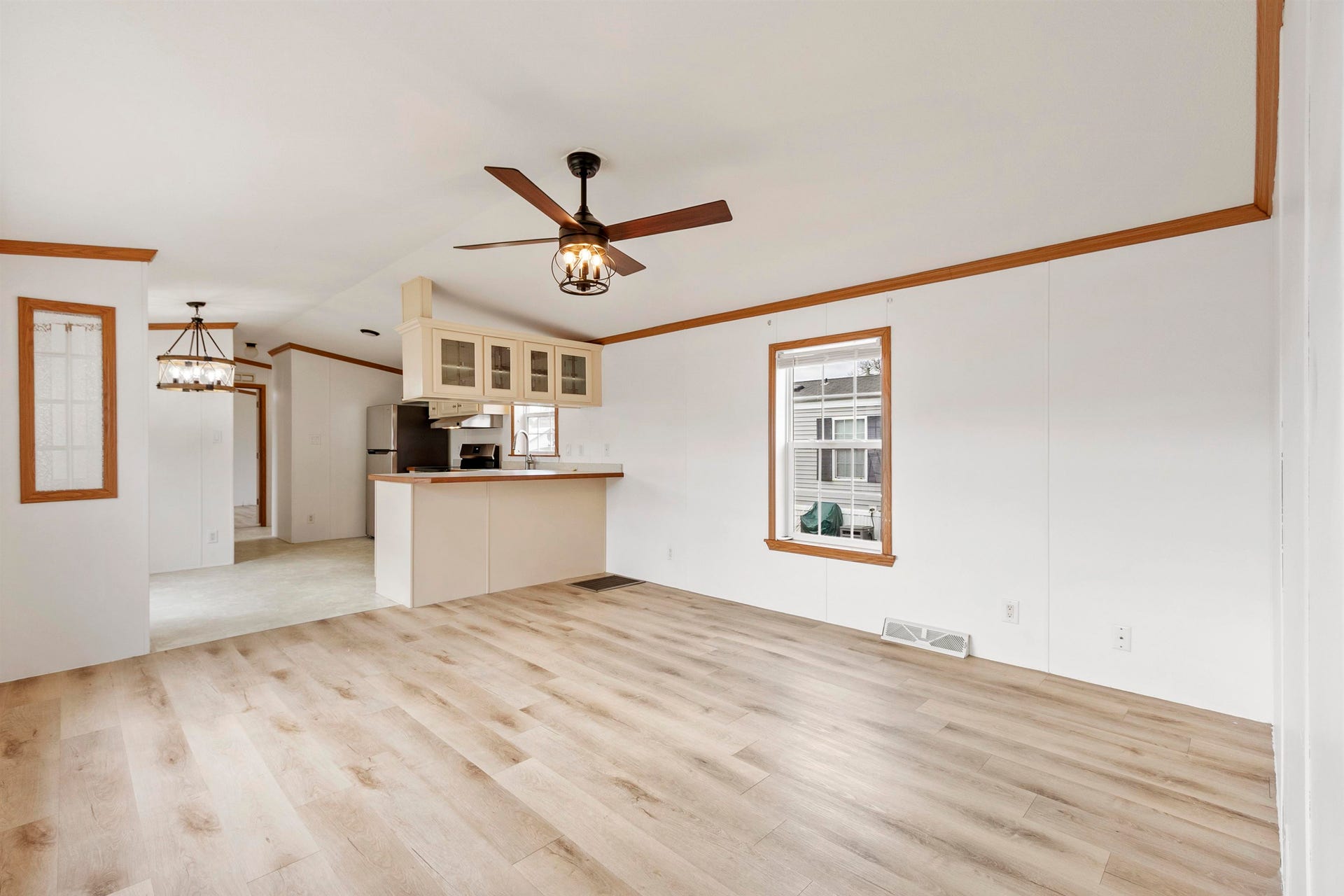 5R Arrow Drive, Salem, NH 03079