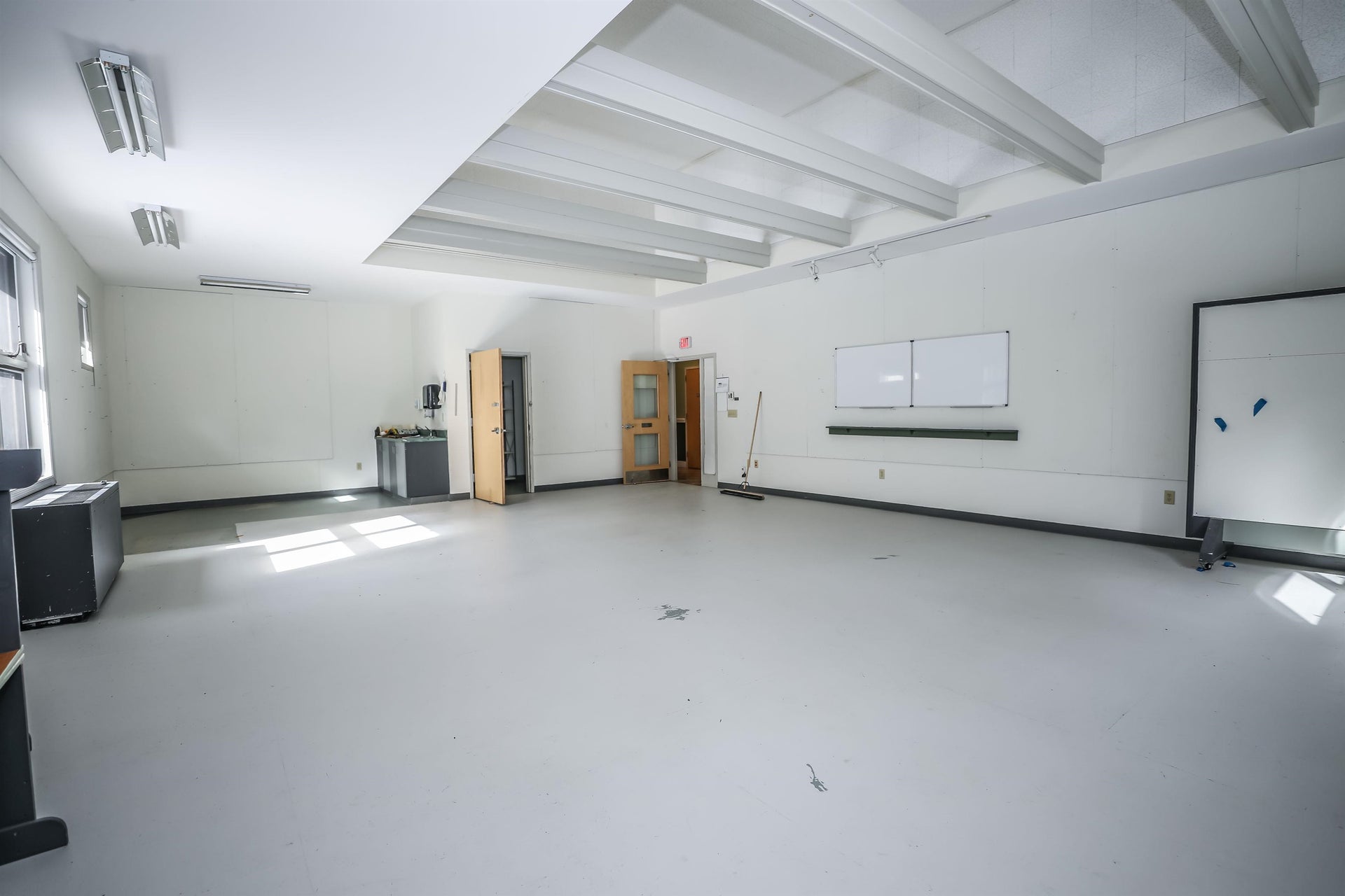457 Route 123, Sharon, NH 03458