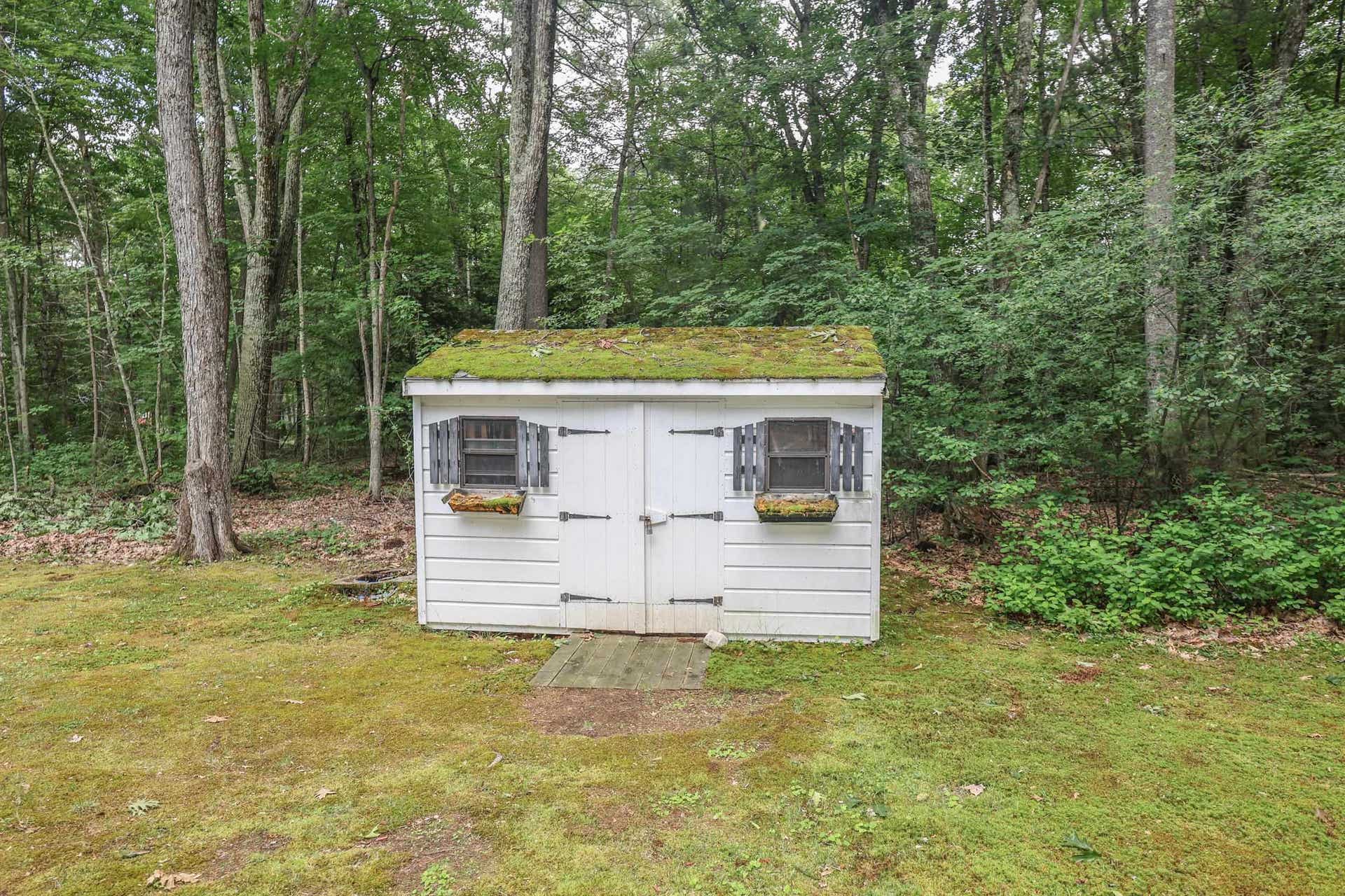 65 Shannon Road, Salem, NH 03079