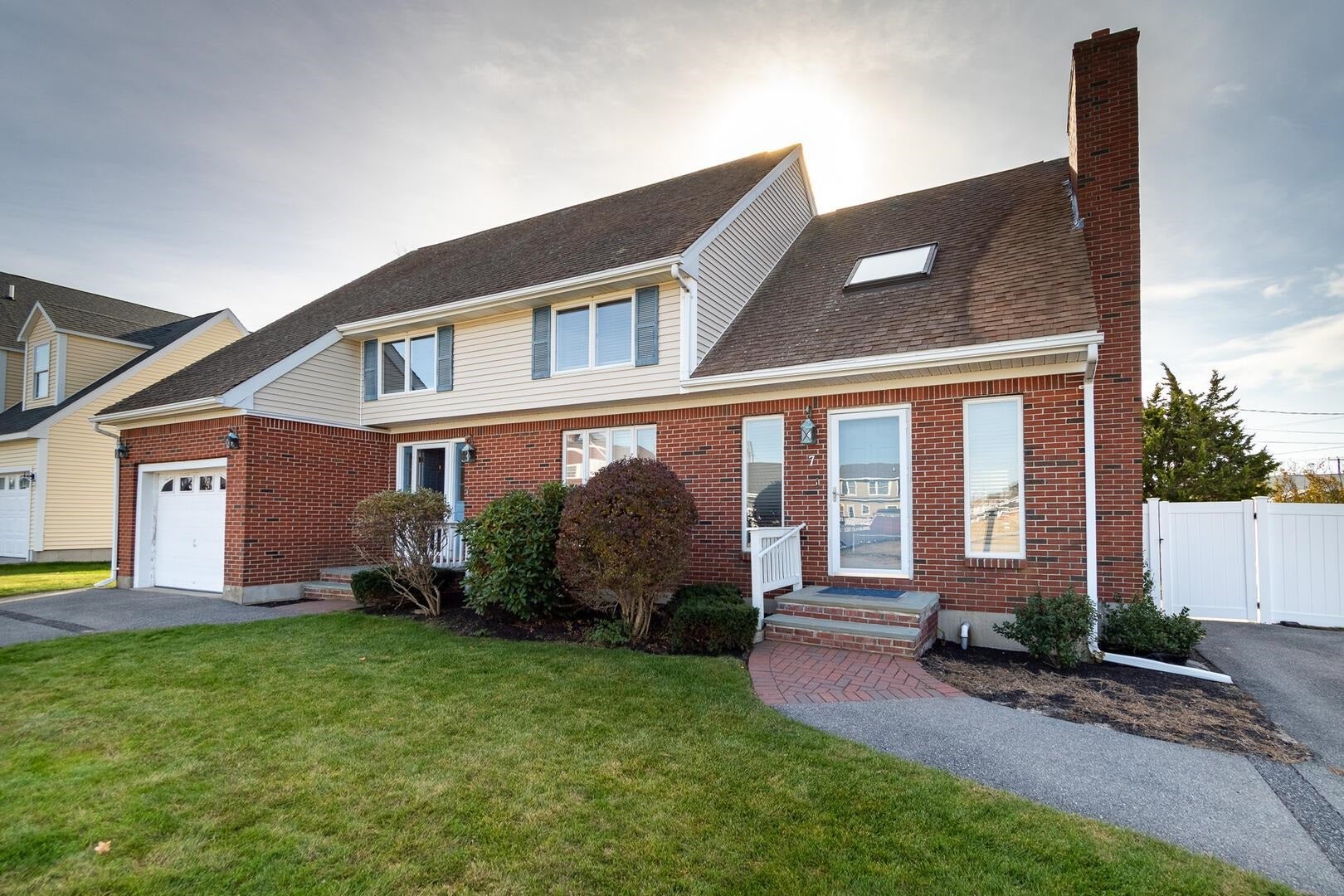7 Lowell Street, Seabrook, NH 03874