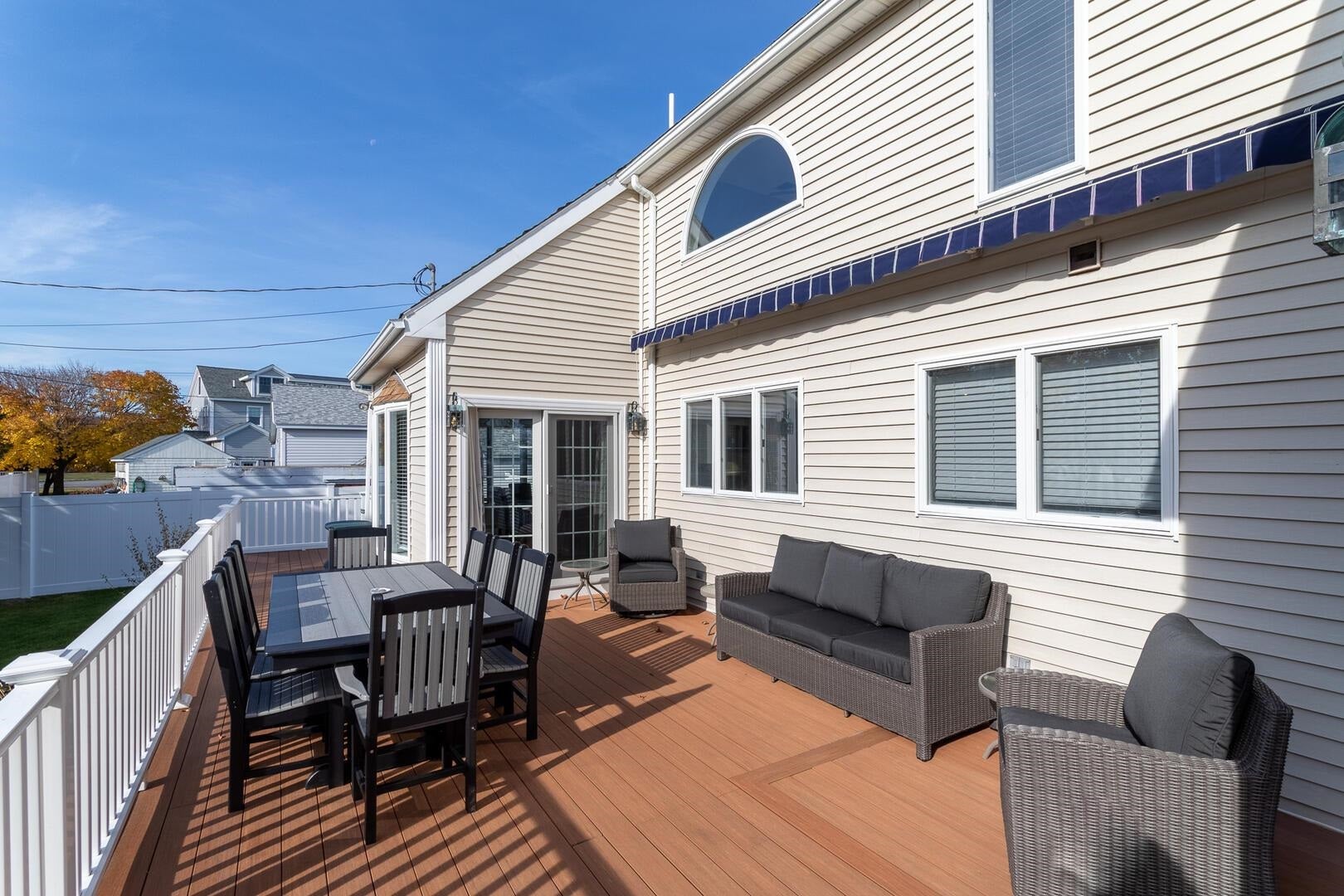 7 Lowell Street, Seabrook, NH 03874