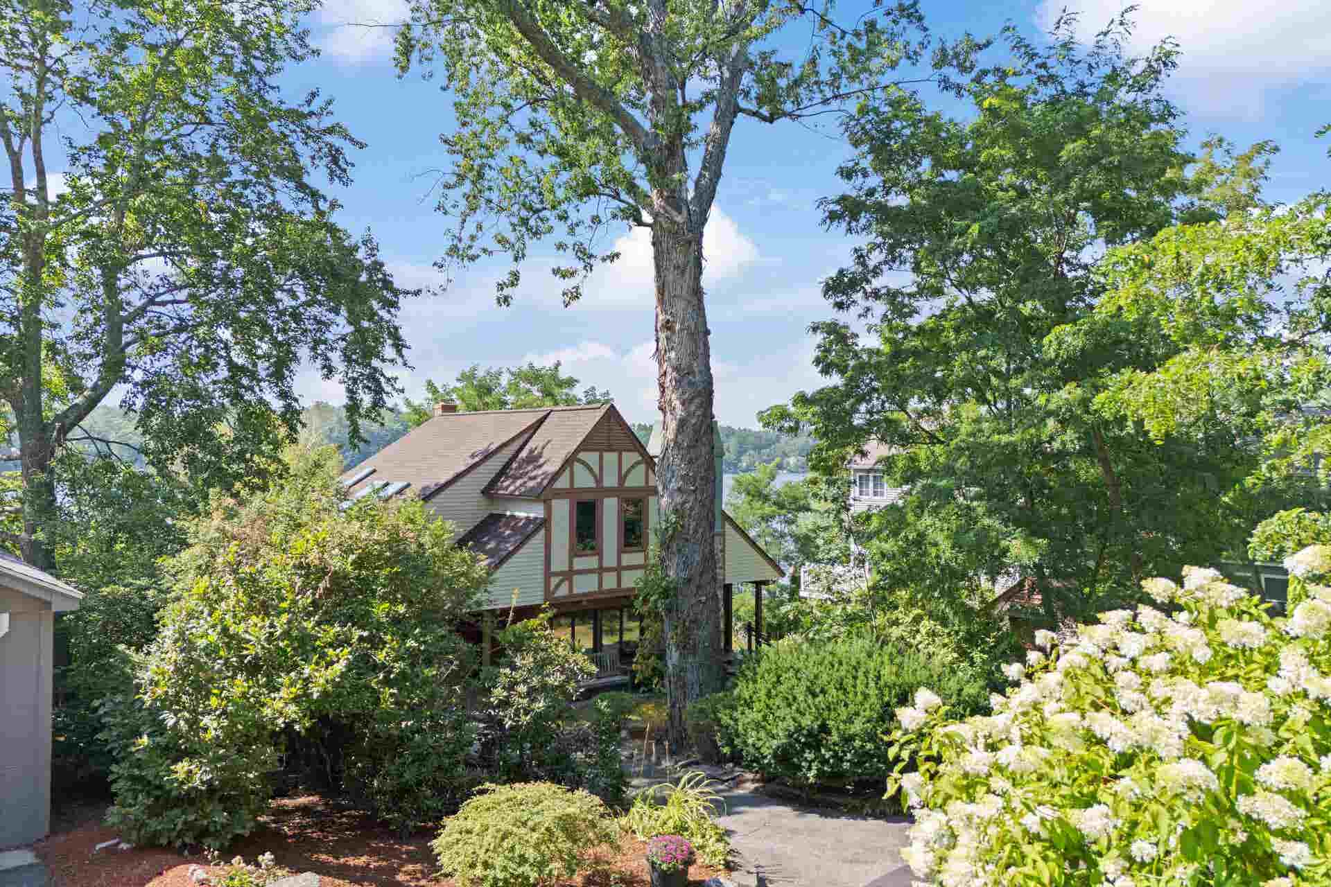 21 Goodridge Avenue, Salem, NH 03079