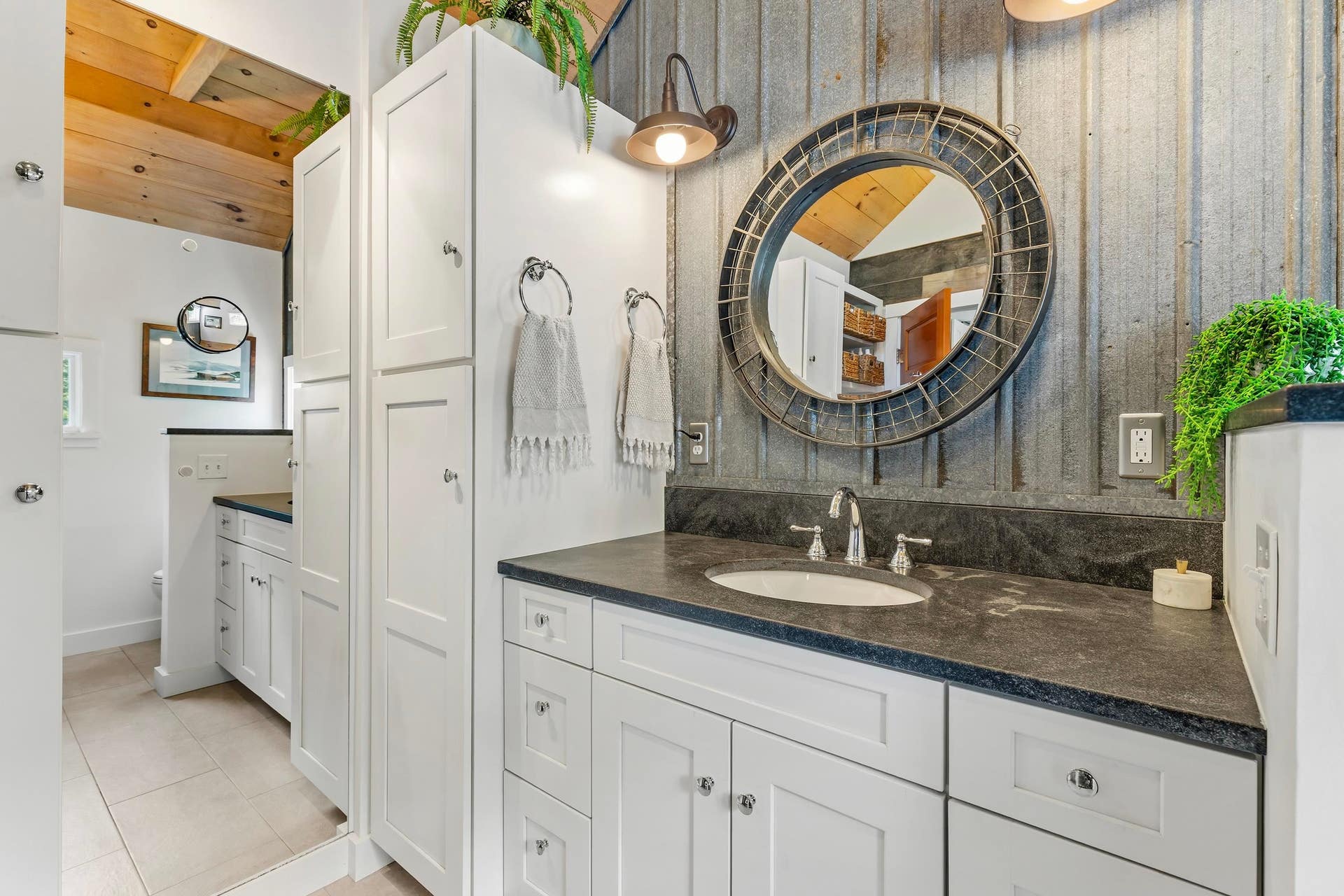 31 & 37 River Cottage Lane, Orford, NH 03777