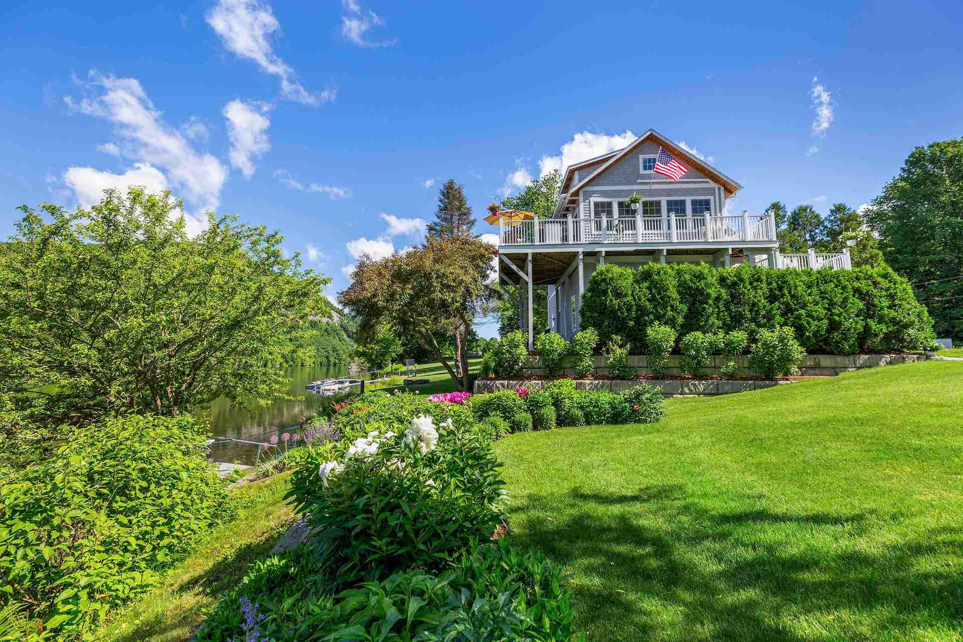 31 & 37 River Cottage Lane, Orford, NH 03777