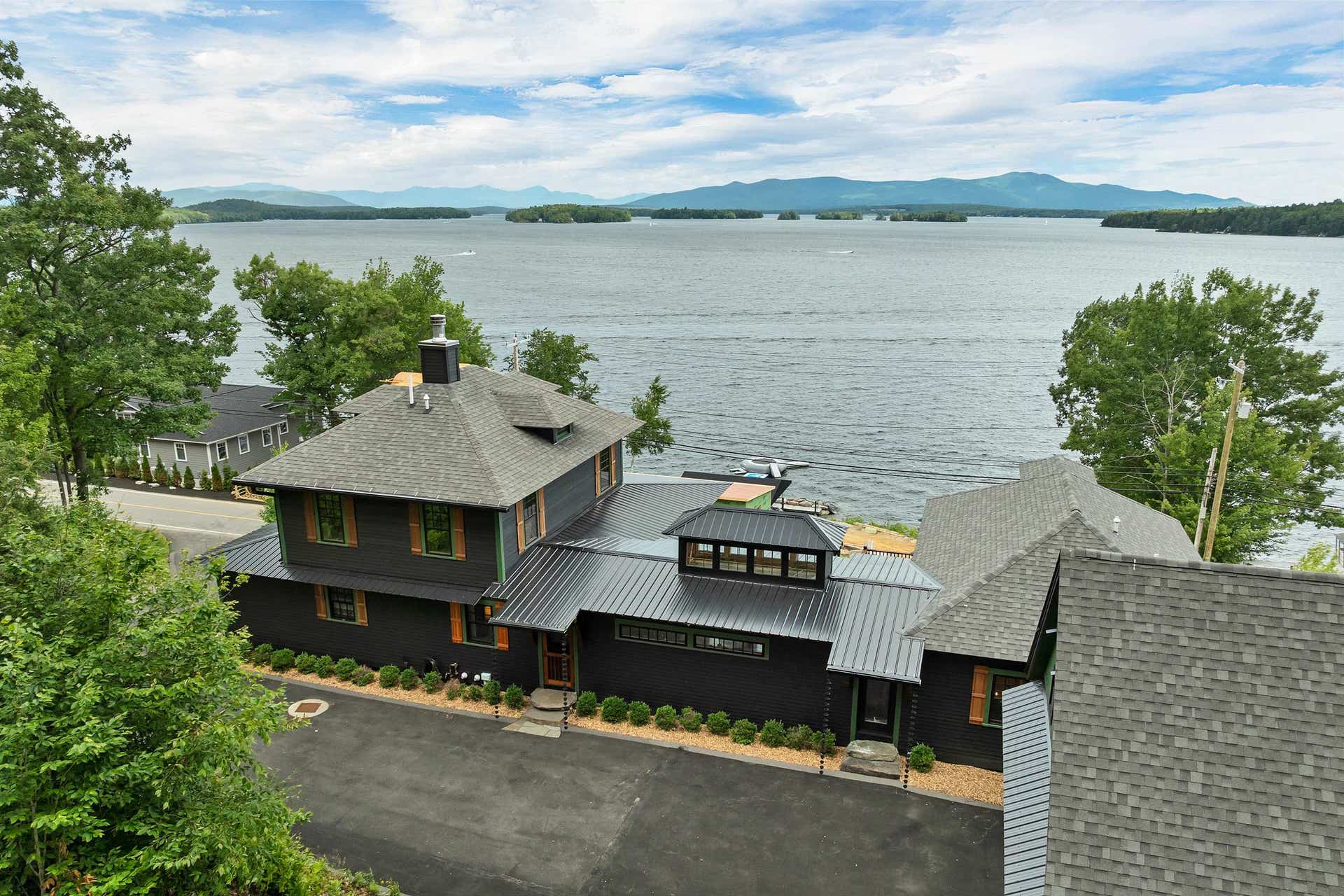 101 Belknap Point Road, Gilford, NH 03249