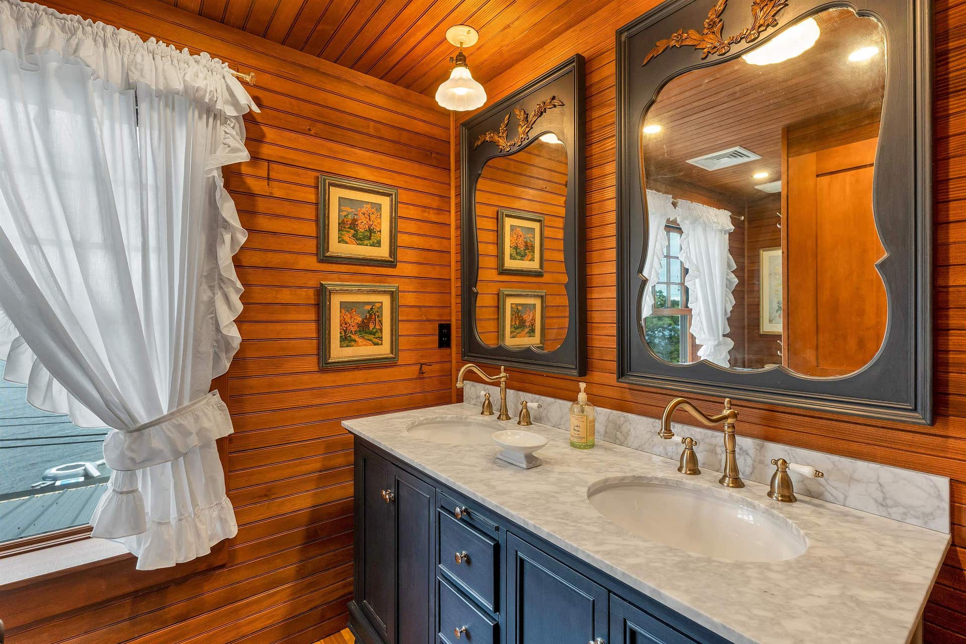 101 Belknap Point Road, Gilford, NH 03249