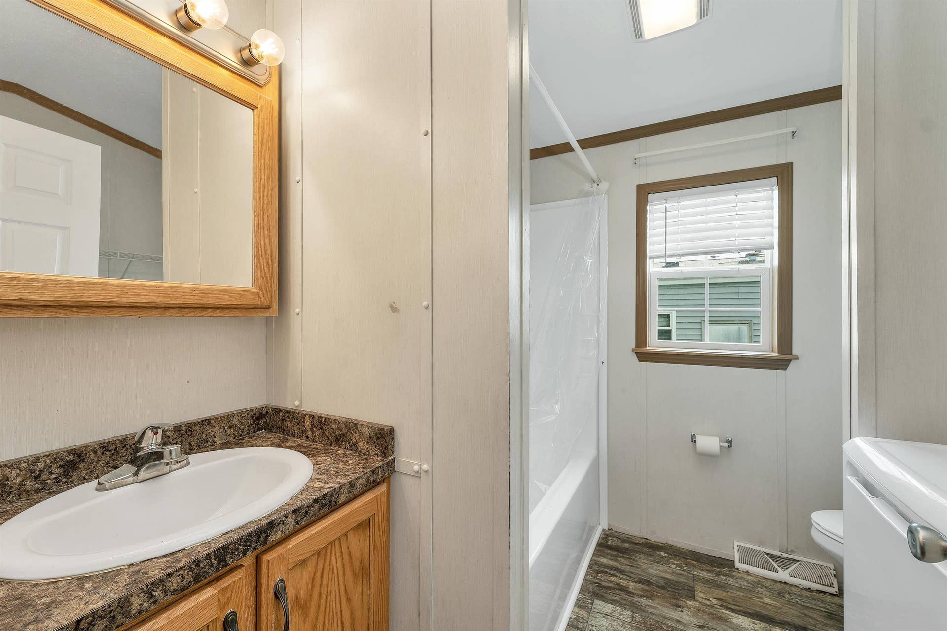 19 Brookwood Drive, Salem, NH 03079