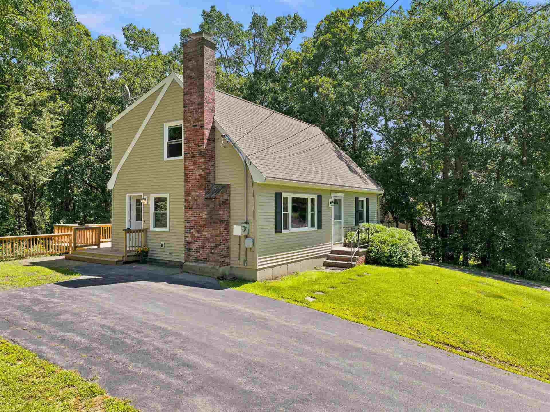 24 Julie Avenue, Salem, NH 03079