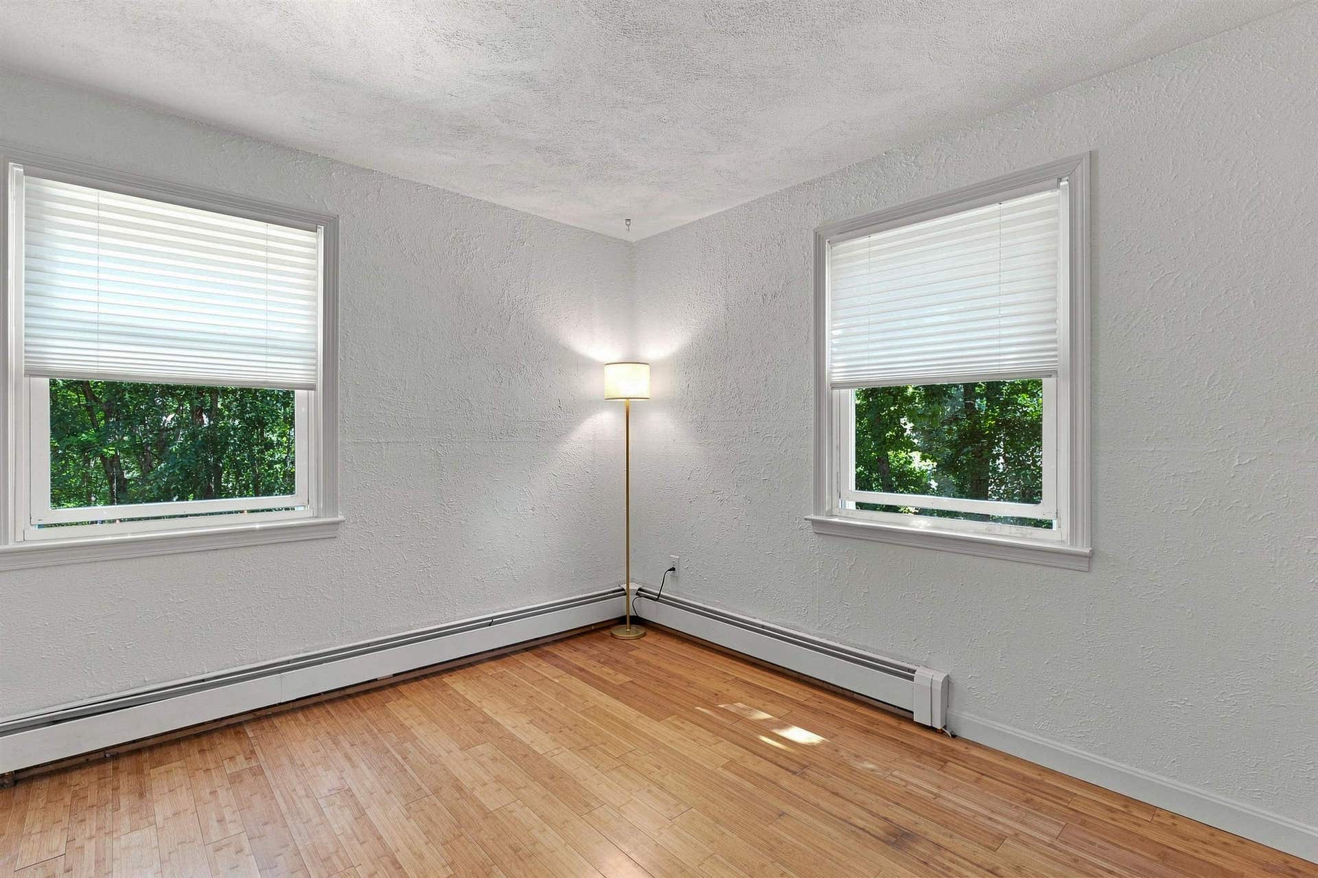 24 Julie Avenue, Salem, NH 03079