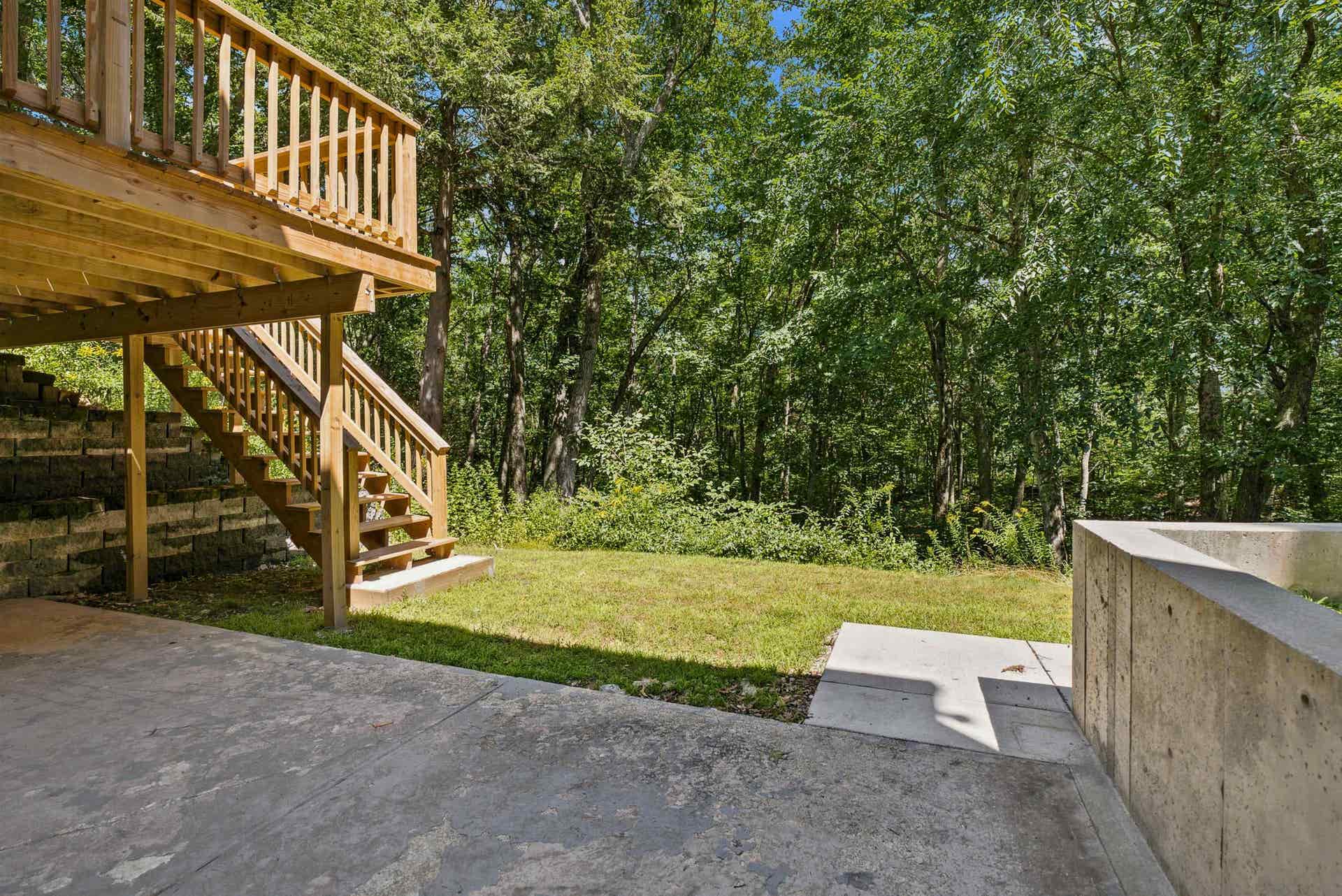 24 Julie Avenue, Salem, NH 03079