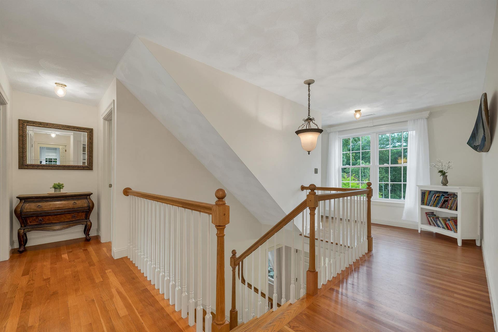 8 Hemlock Lane, Groveland, MA 01834