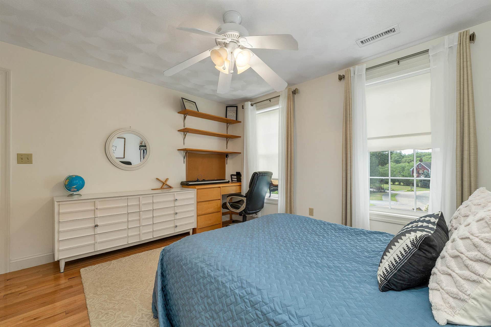 8 Hemlock Lane, Groveland, MA 01834
