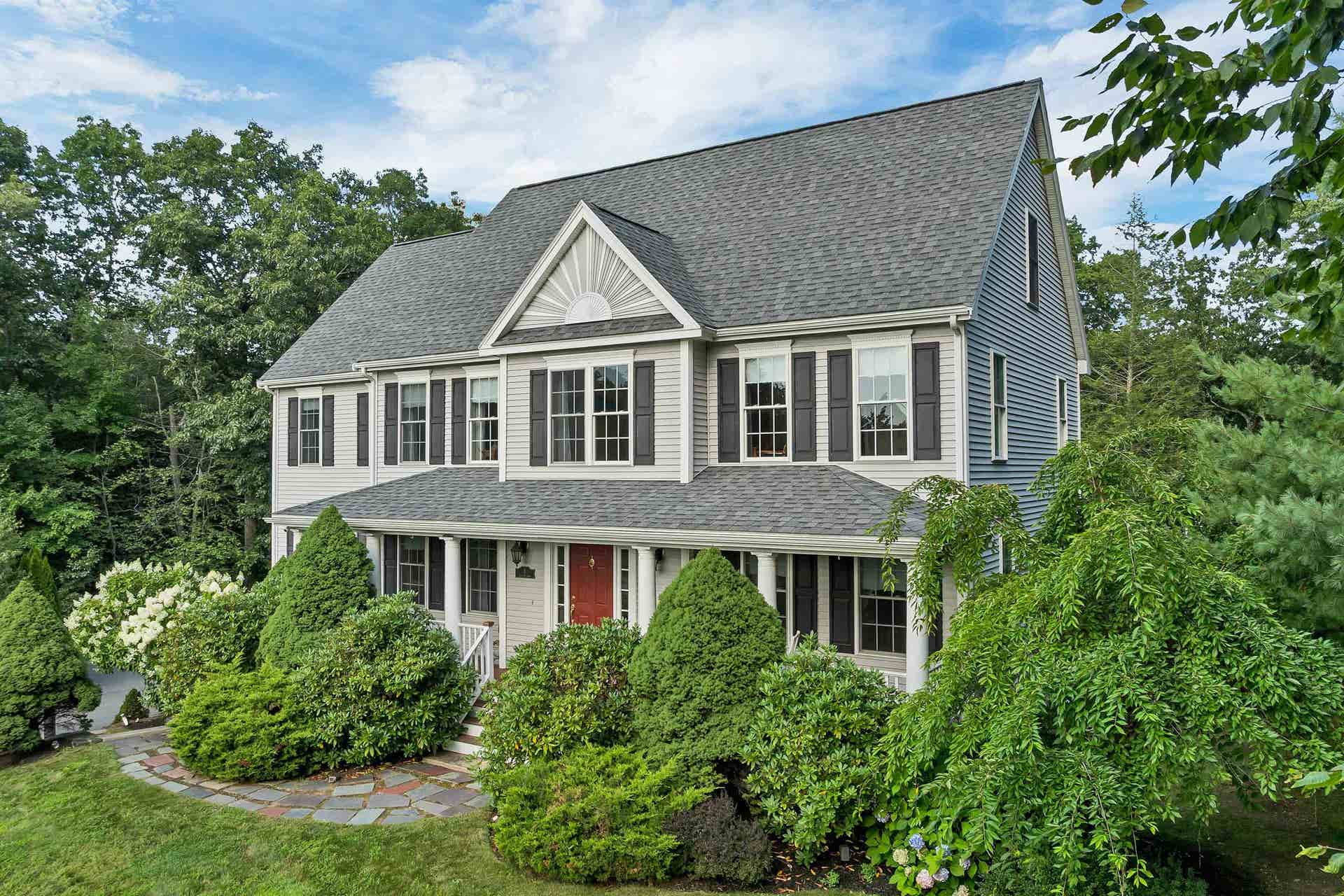 8 Hemlock Lane, Groveland, MA 01834