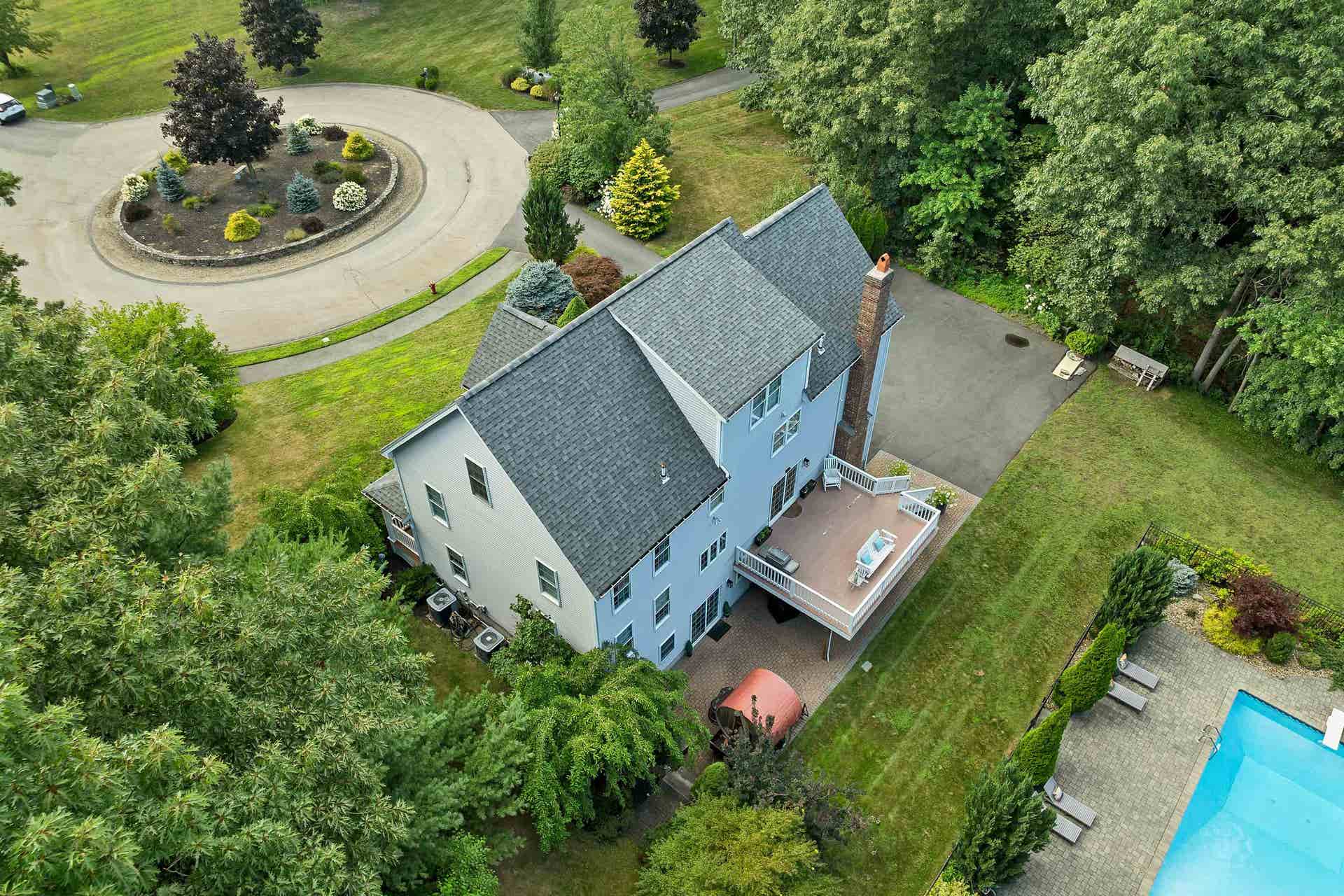 8 Hemlock Lane, Groveland, MA 01834