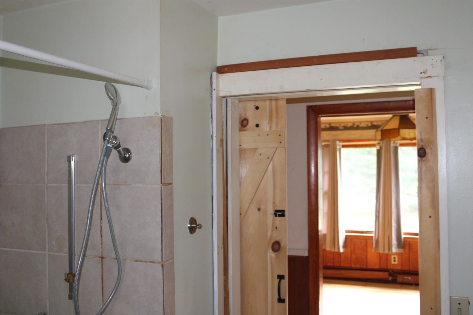 189 Parker Road, Carroll, NH 03595