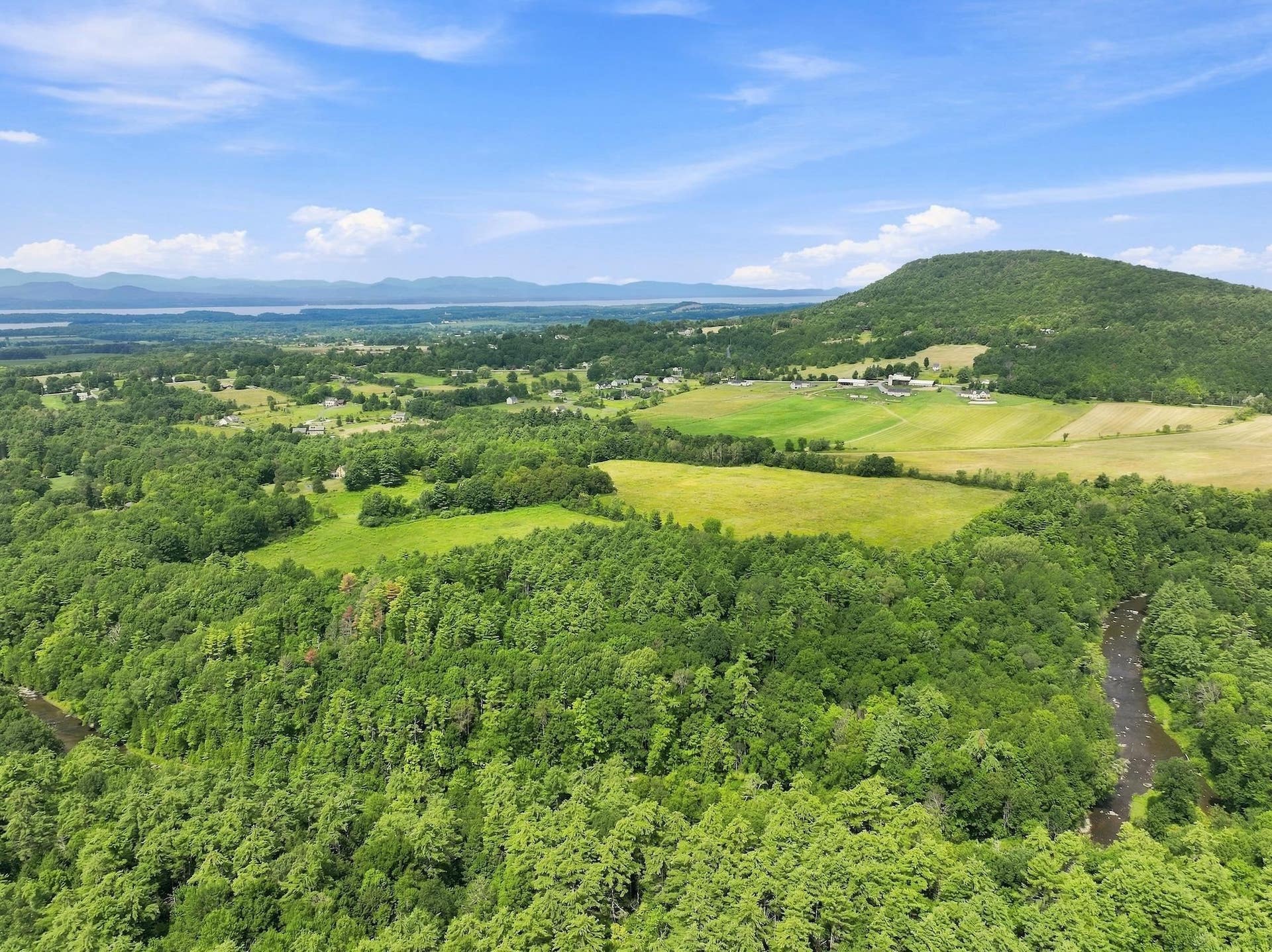 656 Highland Way, Ferrisburgh, VT 05473