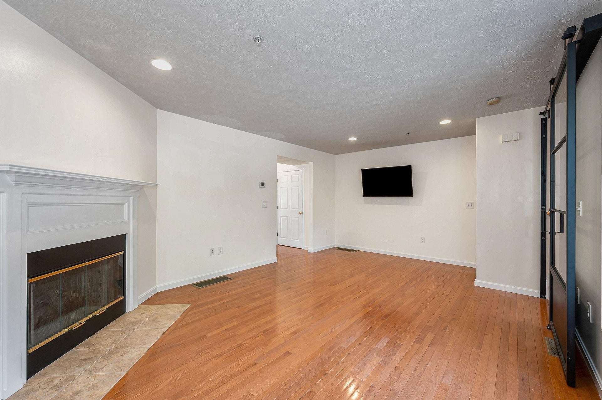 4 Georgetowne Drive, #4, Nashua, NH 03062