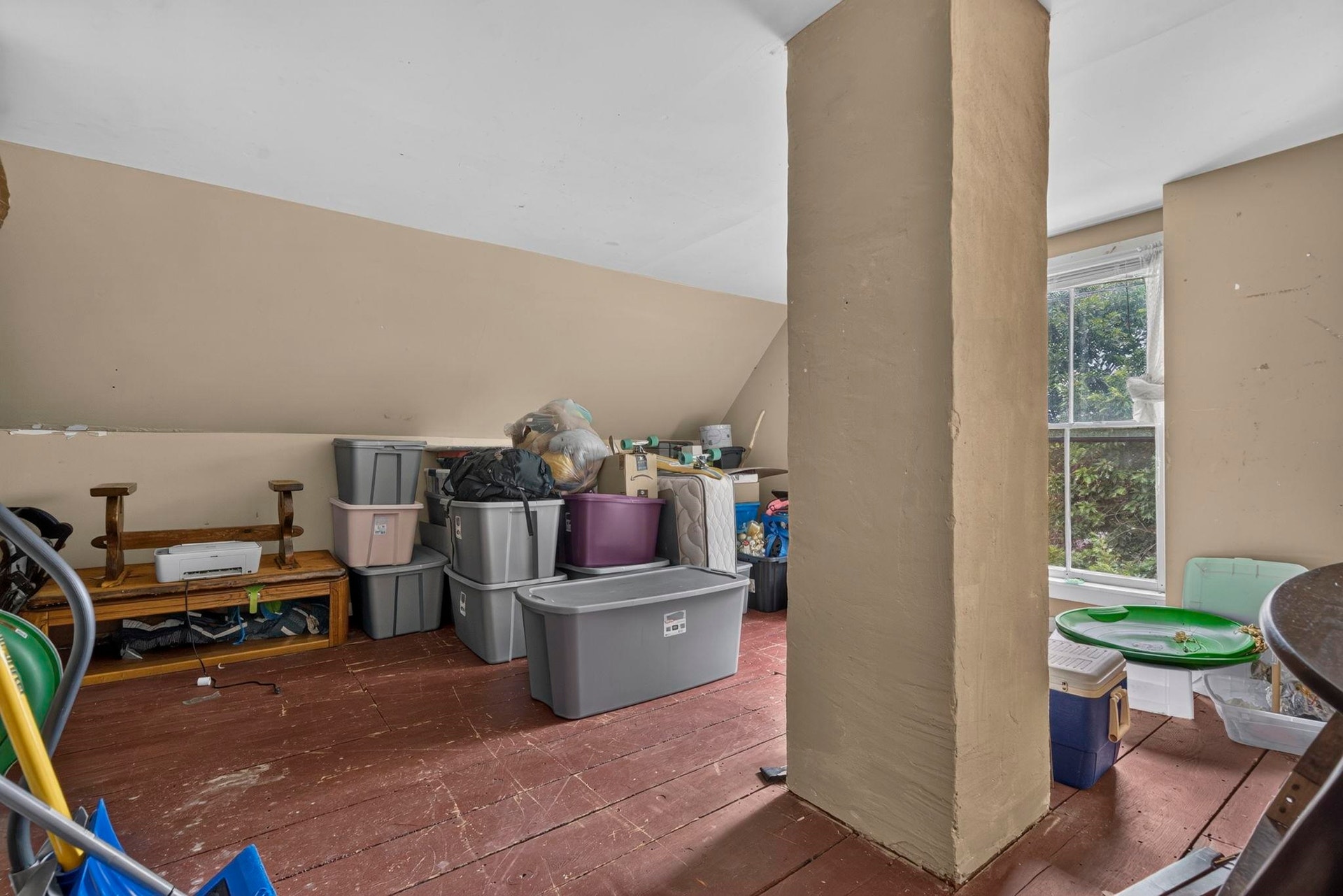 18 School Street, Hillsborough, NH 03244
