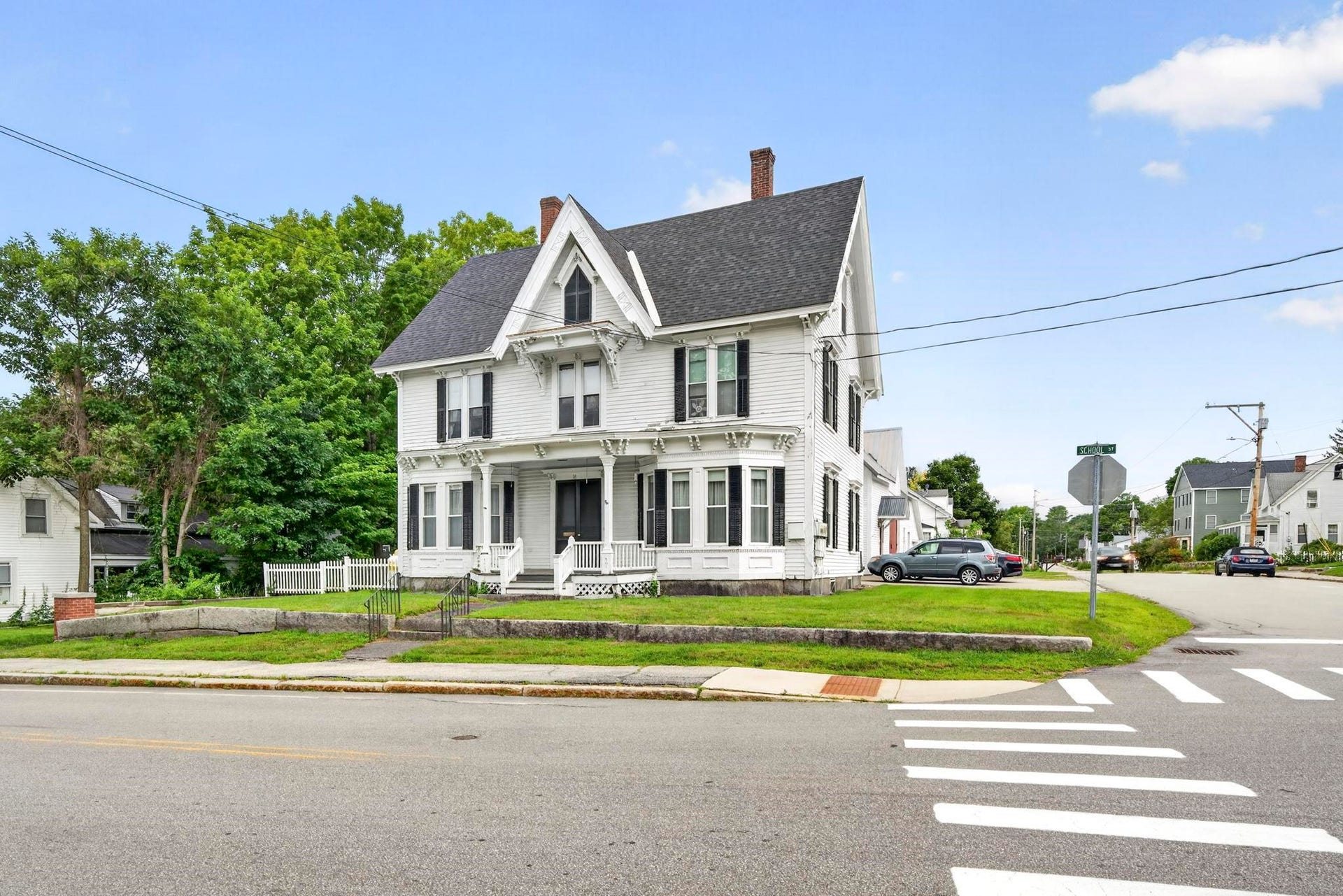 18 School Street, Hillsborough, NH 03244