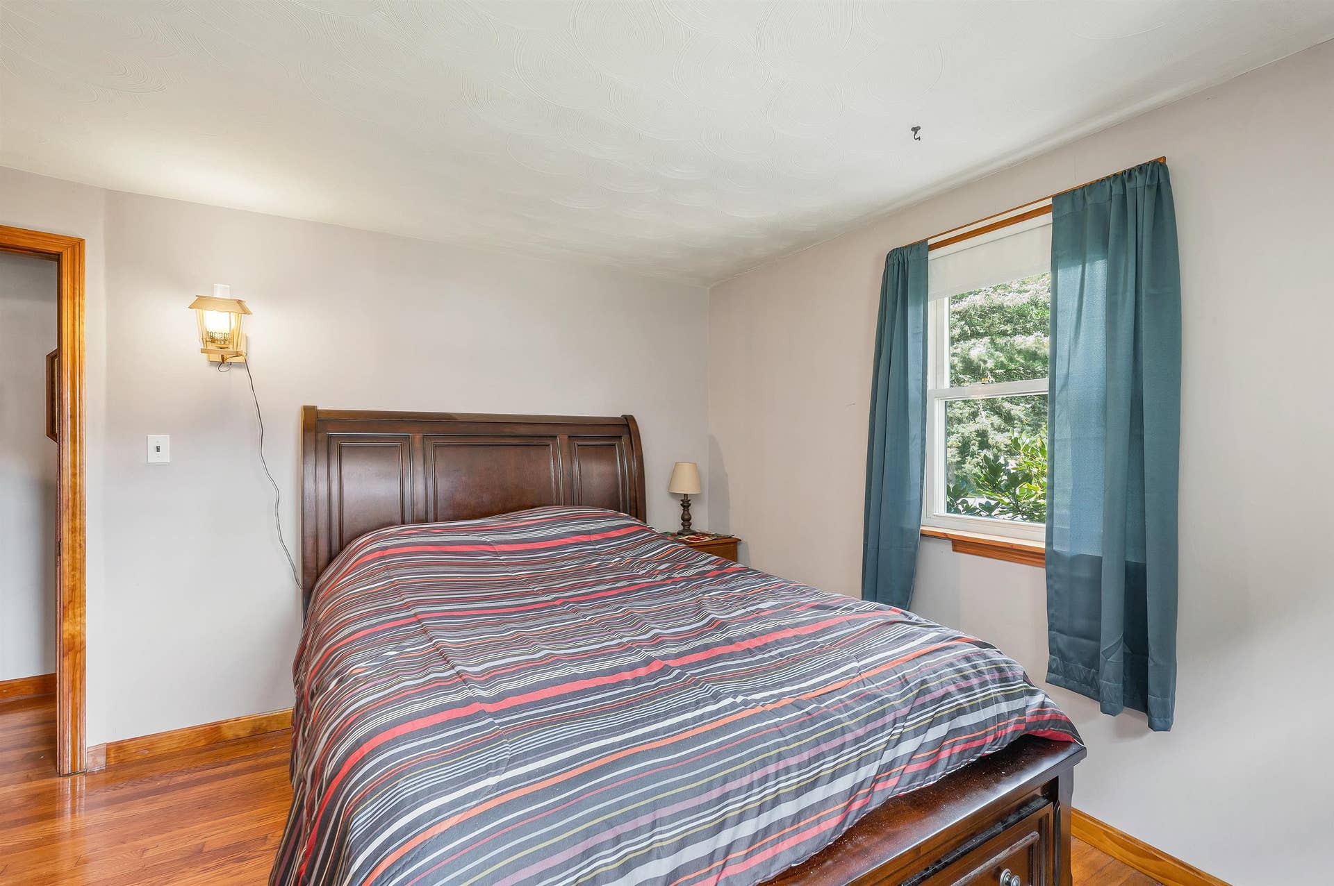 21 Briar Avenue, Salem, NH 03079