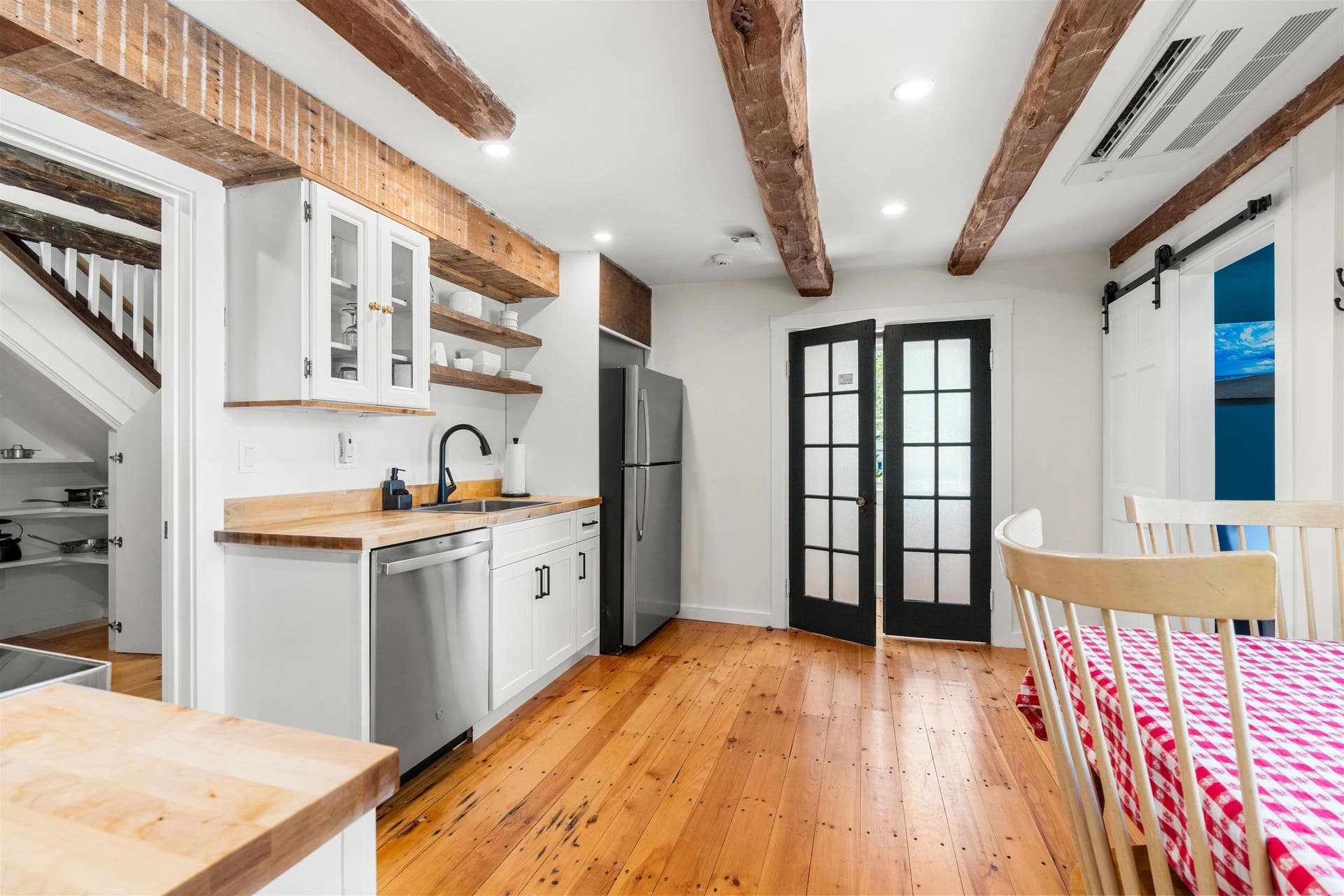 153 Atlantic Avenue, North Hampton, NH 03862