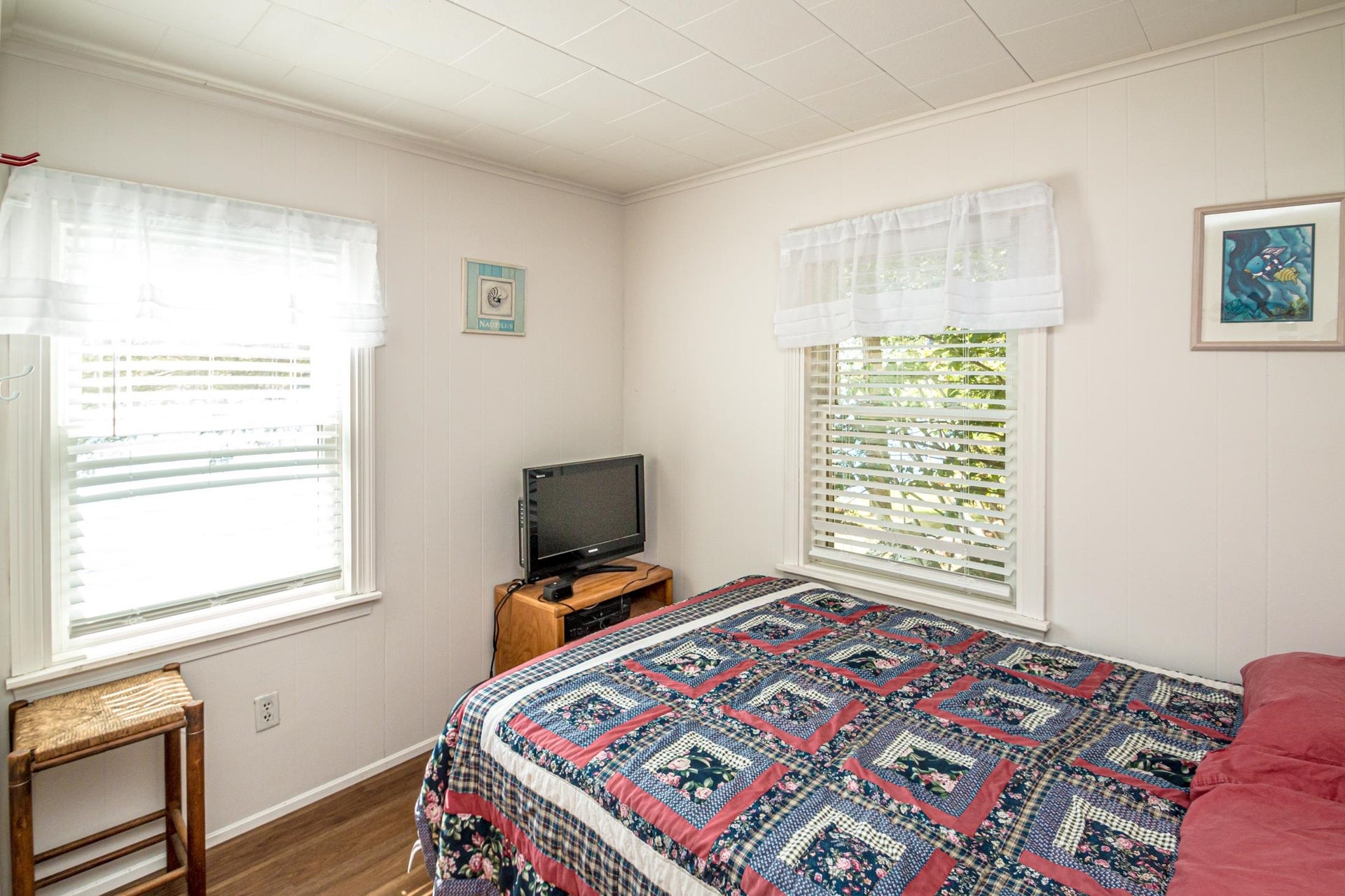60 N Roberts Cove Road, Wakefield, NH 03872