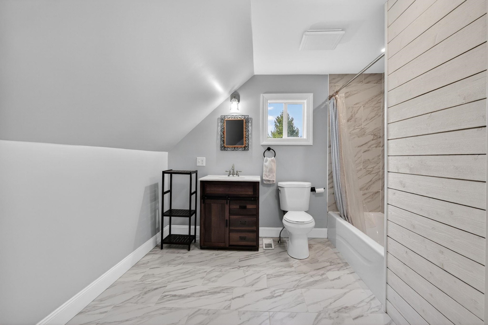 399 N Main Street, Salem, NH 03079