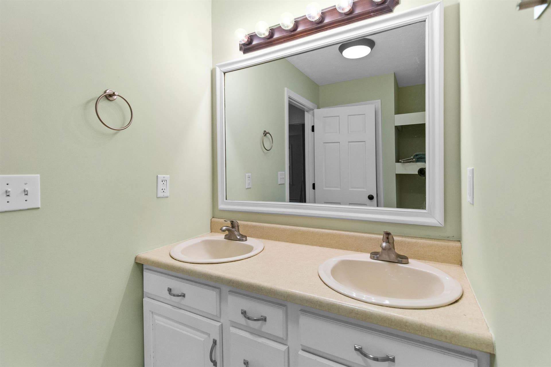 120 Follett/Tuttle Road, Center Harbor, NH 03226