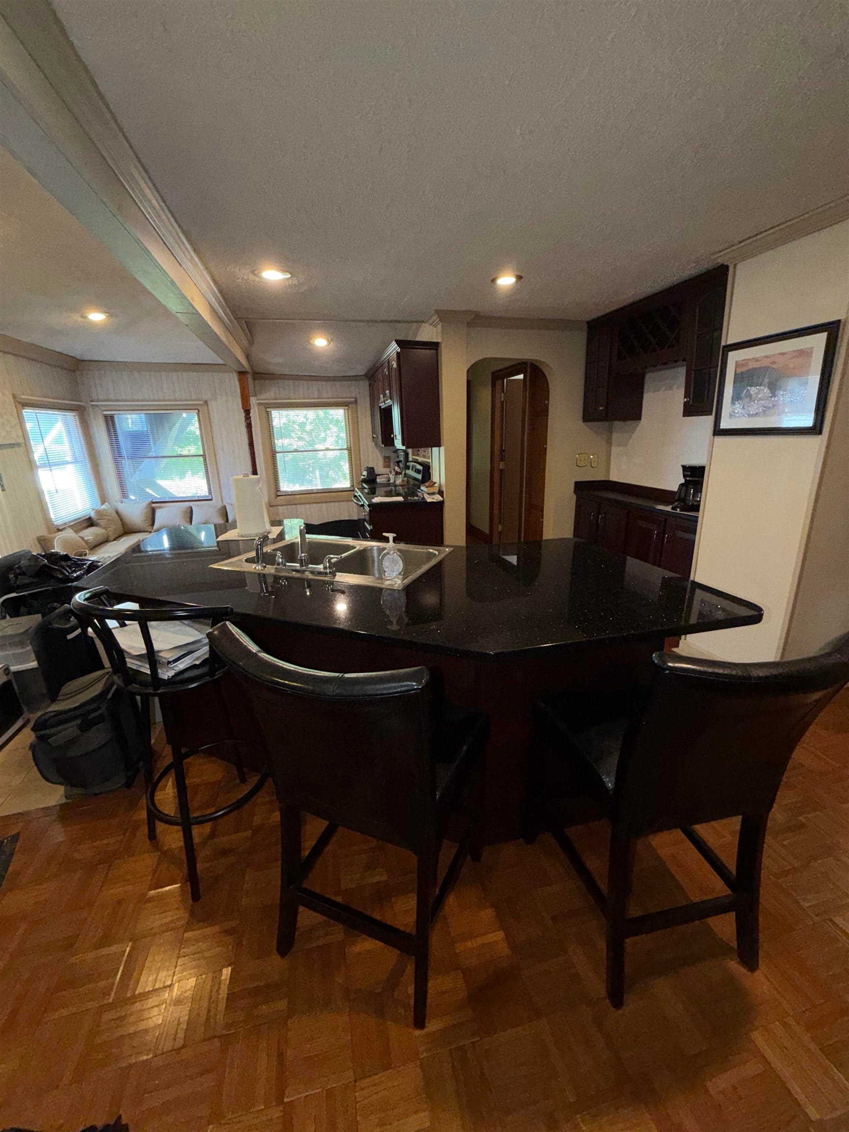10 Sullivan Avenue, Salem, NH 03079