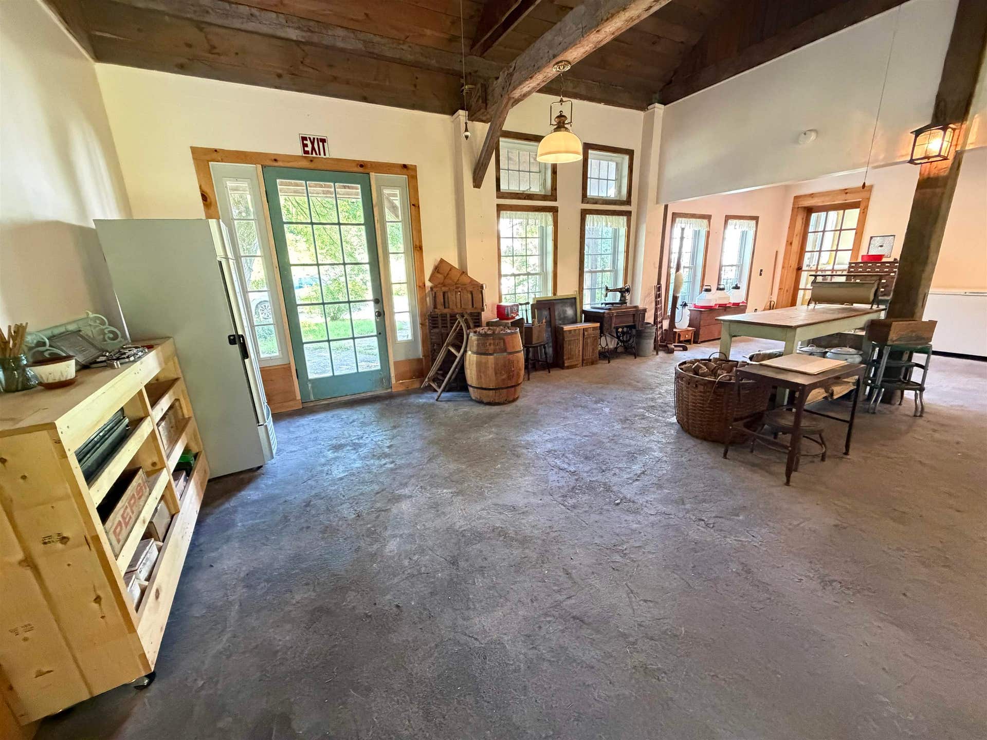 147 W Lake Road, Fitzwilliam, NH 03447