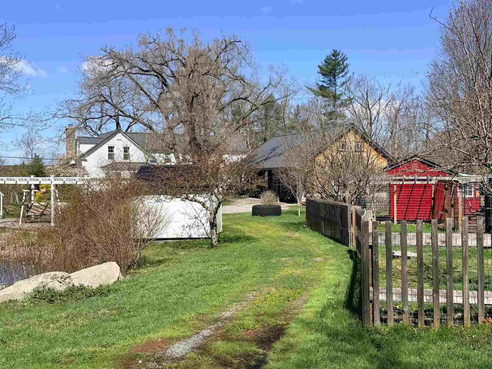 147 W Lake Road, Fitzwilliam, NH 03447