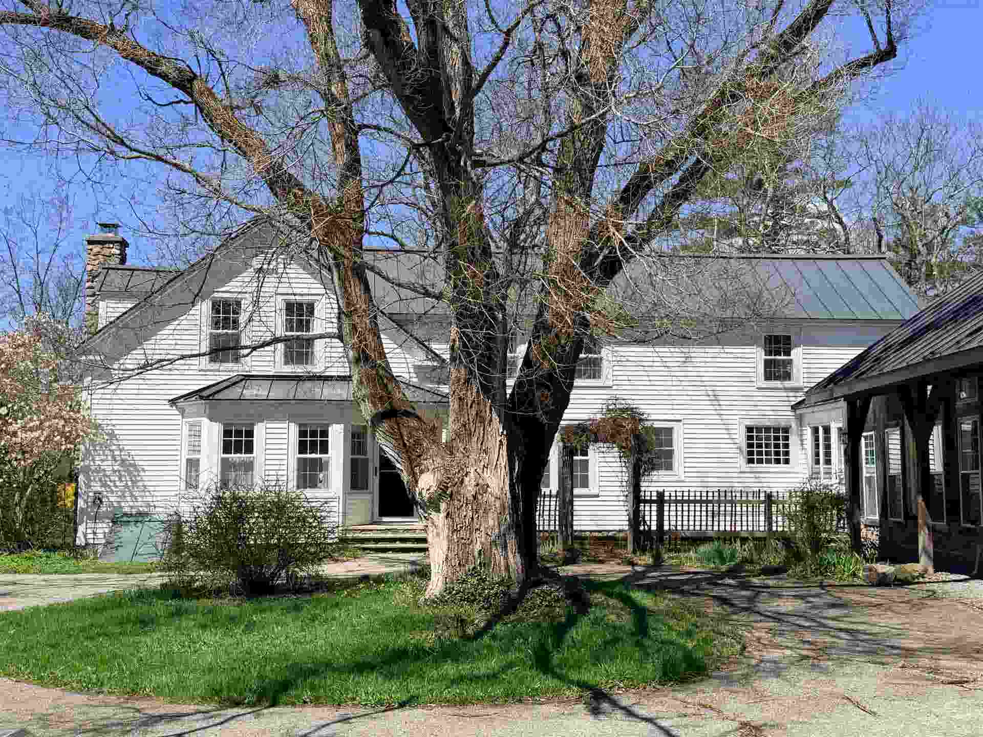 147 W Lake Road, Fitzwilliam, NH 03447