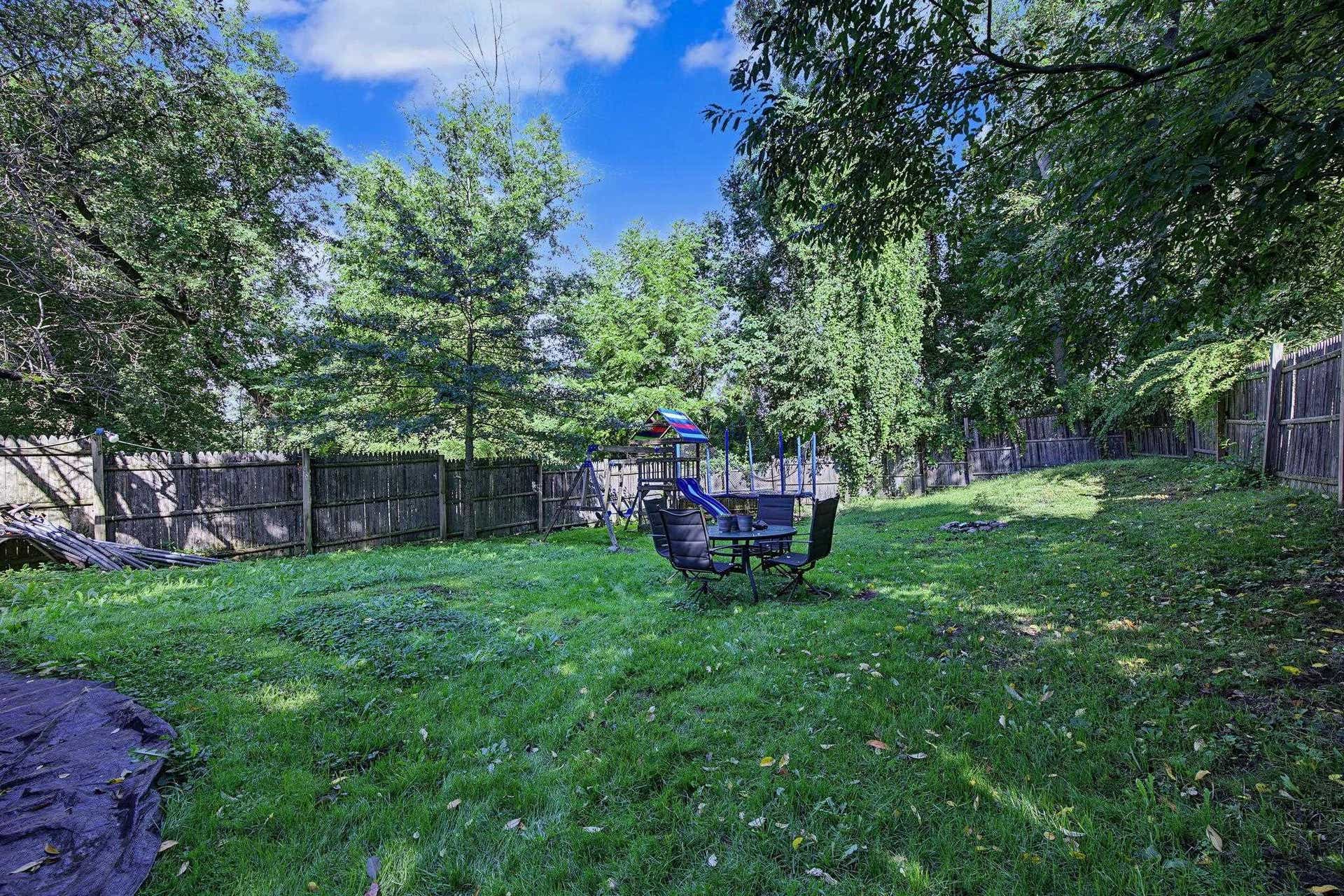 Fenced Yard