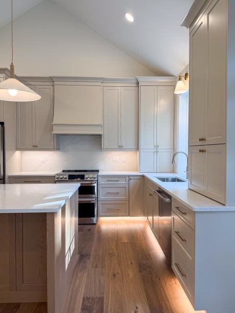 Appliance Cabinet Retracable-Doors