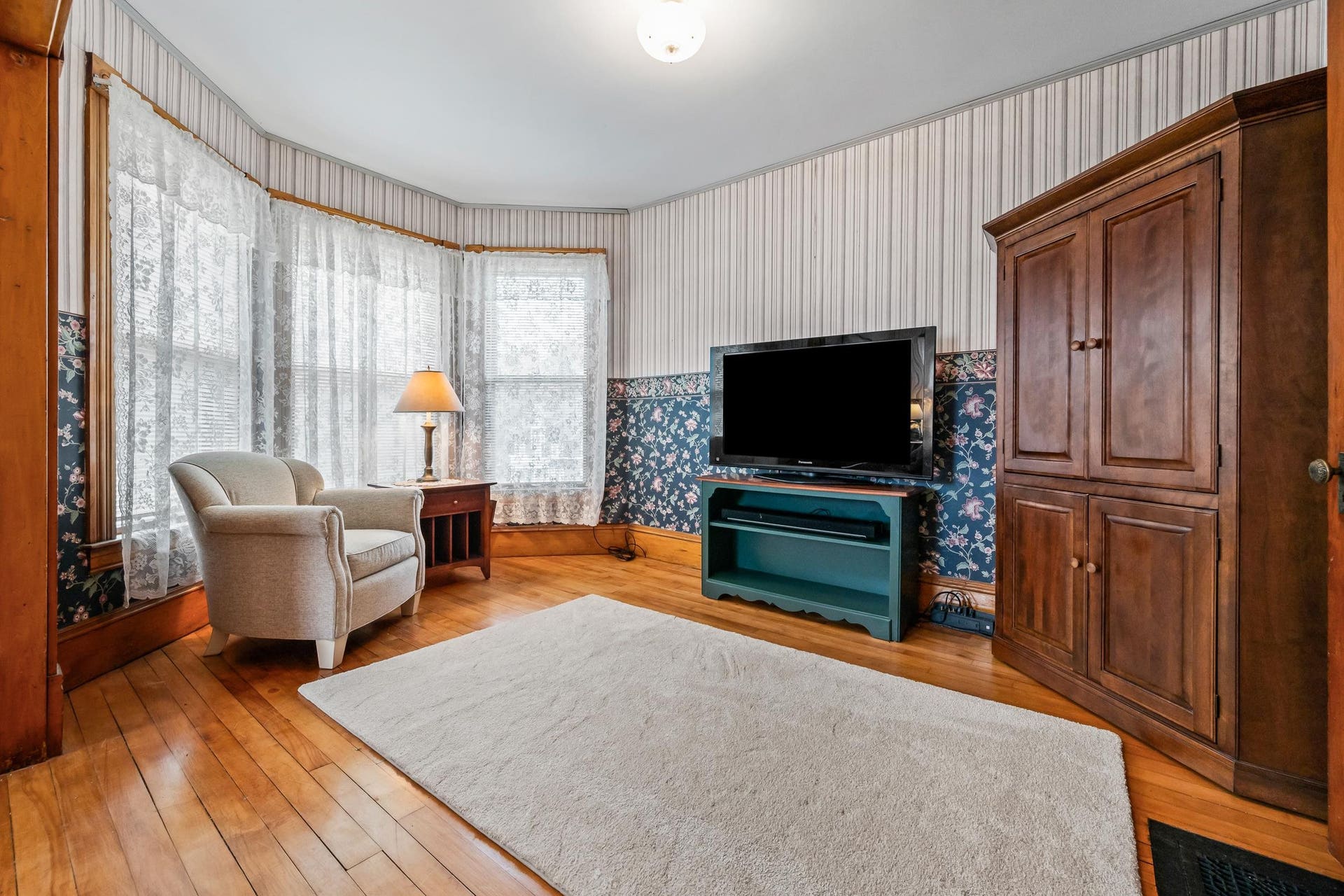 89 Bunker Hill Street, Lancaster, NH 03584