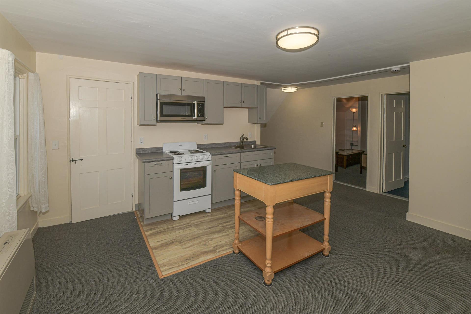 24 Pleasant Street, #303, Conway, NH 03818