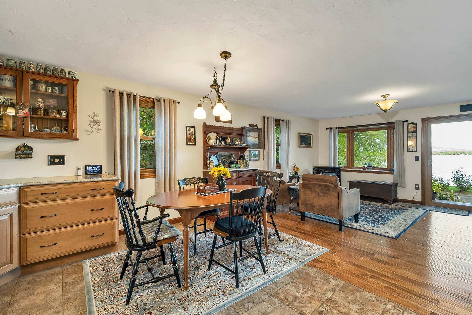 16 Cottage Road, Meredith, NH 03253