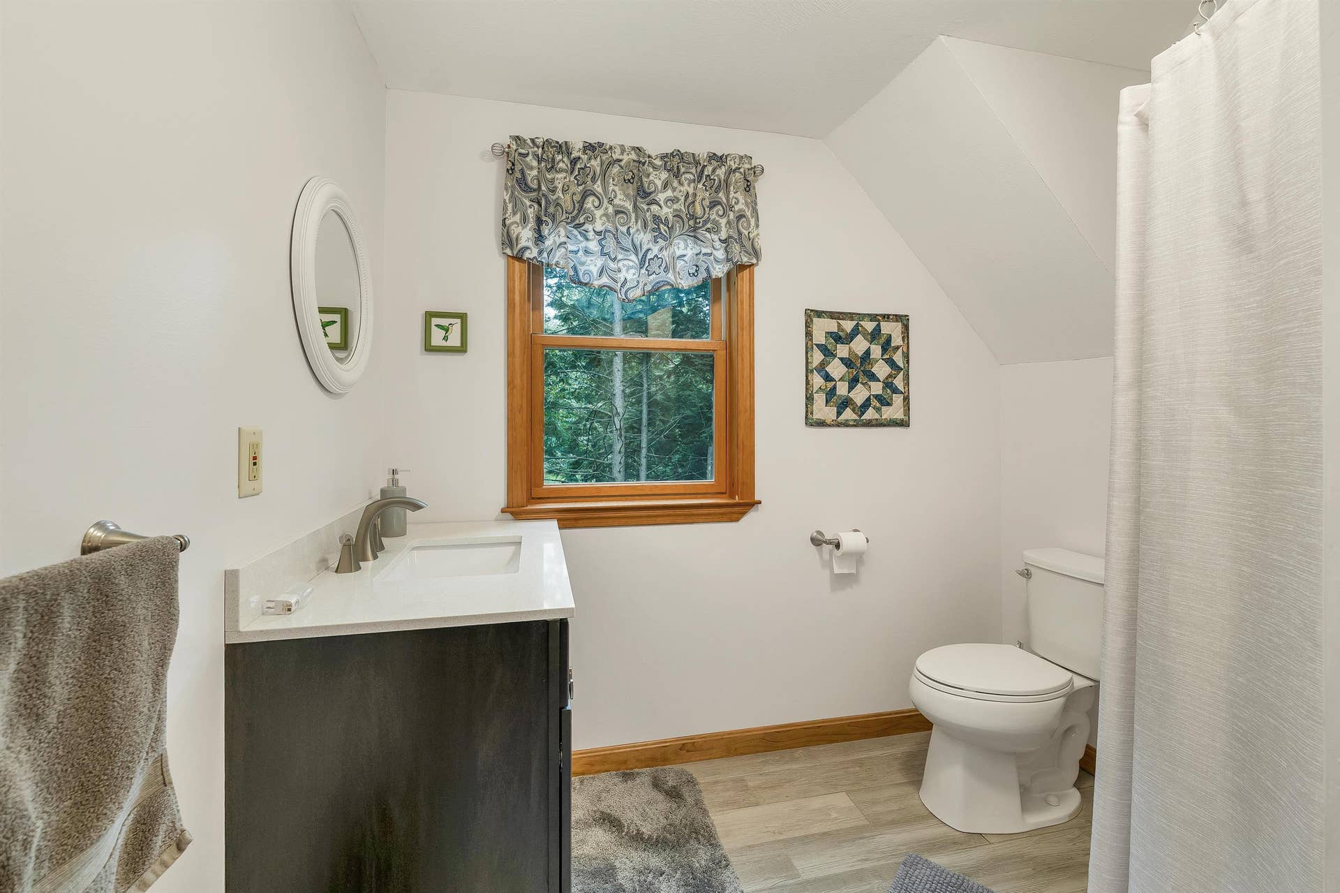 16 Cottage Road, Meredith, NH 03253