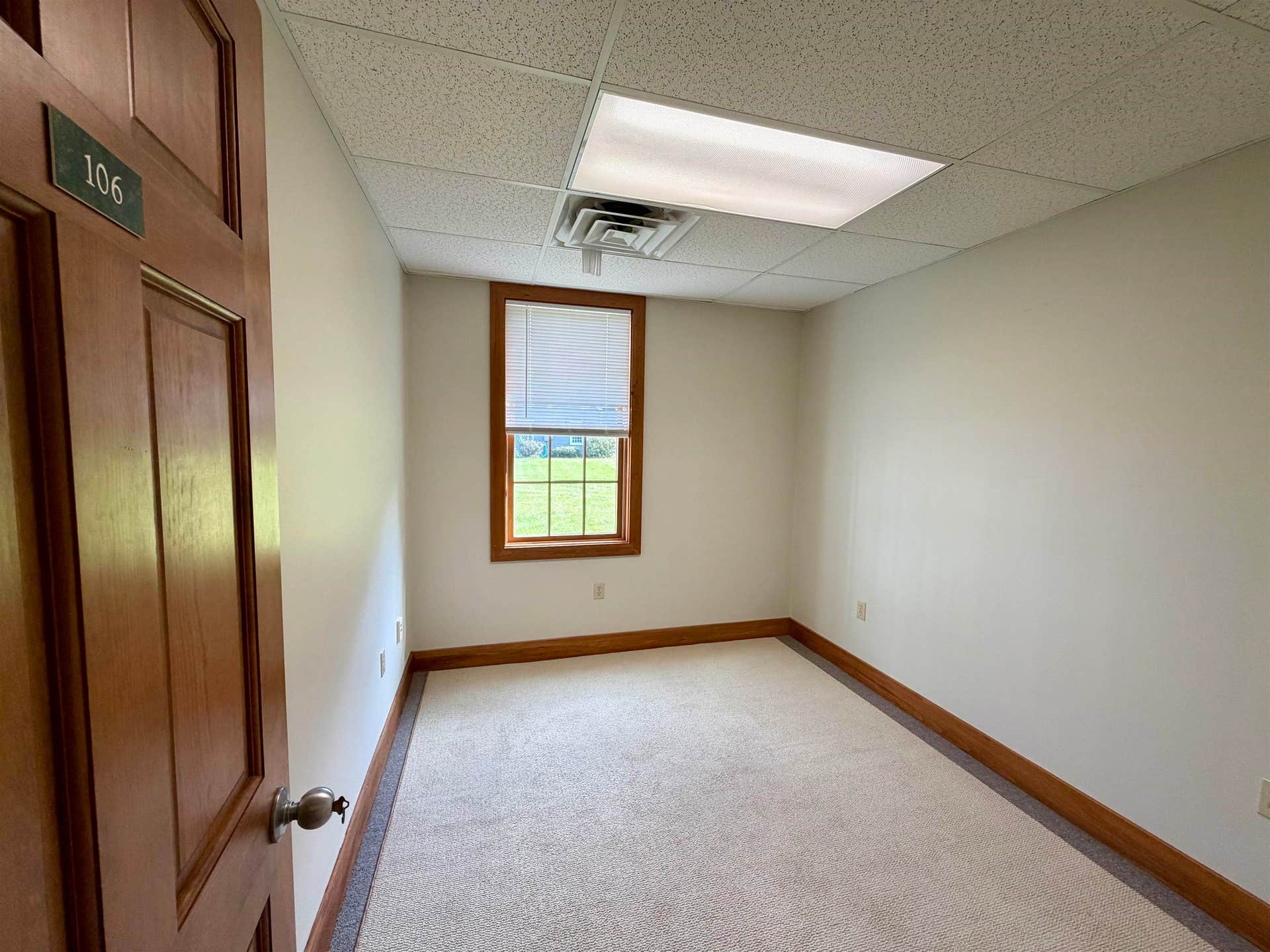 41 Liberty Hill, #Building 2 - Unit 106, Henniker, NH 03242