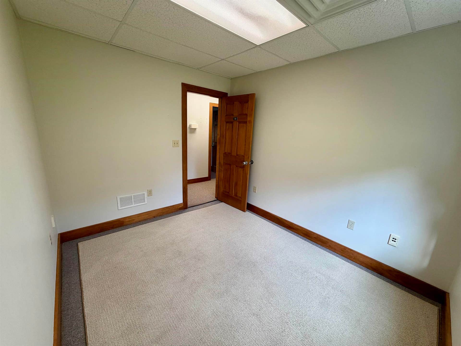 41 Liberty Hill, #Building 2 - Unit 106, Henniker, NH 03242