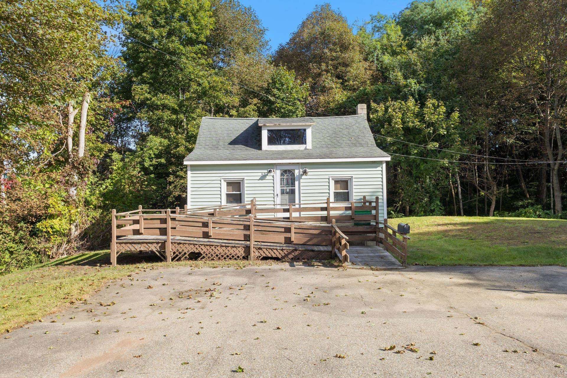 374 Kearsarge Way, Portsmouth, NH 03801