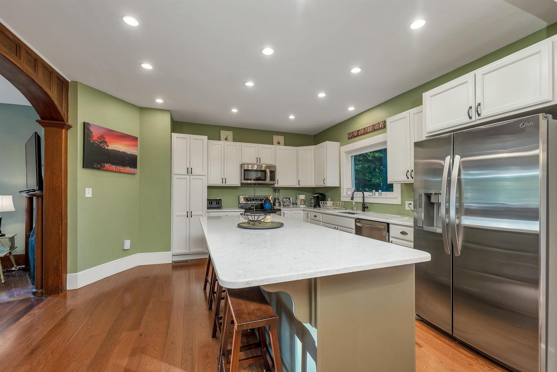 85 Governor Wentworth Highway, Tuftonboro, NH 03816