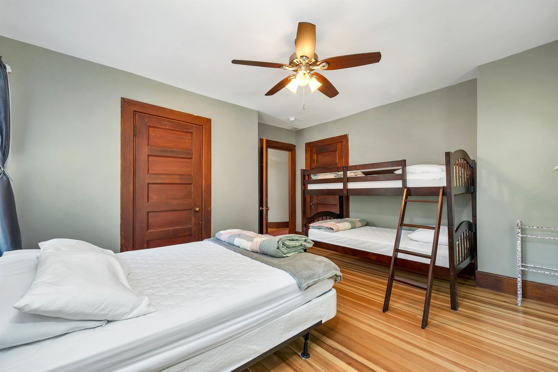 85 Governor Wentworth Highway, Tuftonboro, NH 03816